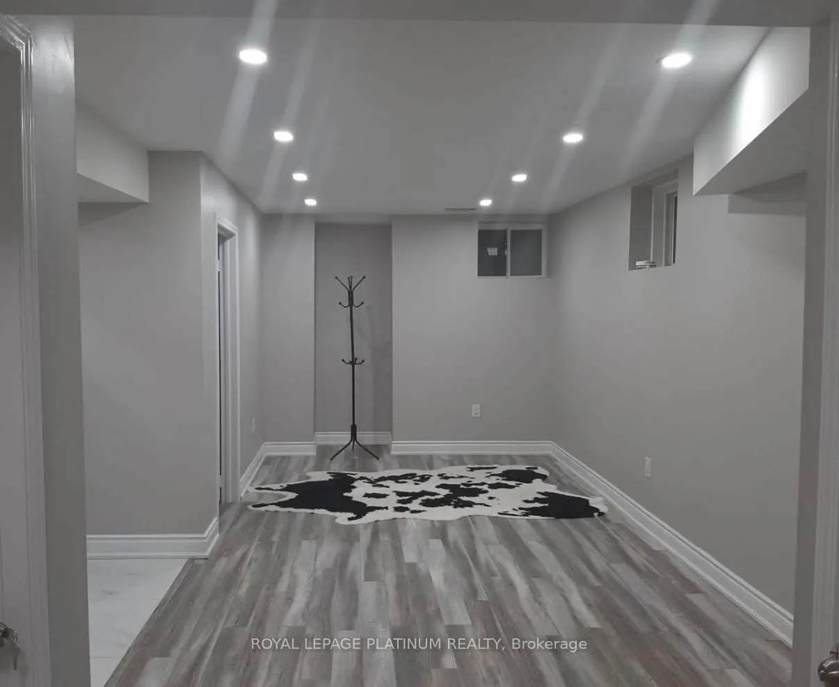 Photo 11 of 15 Callandar Road, Brampton, Northwest Brampton — HOMEH