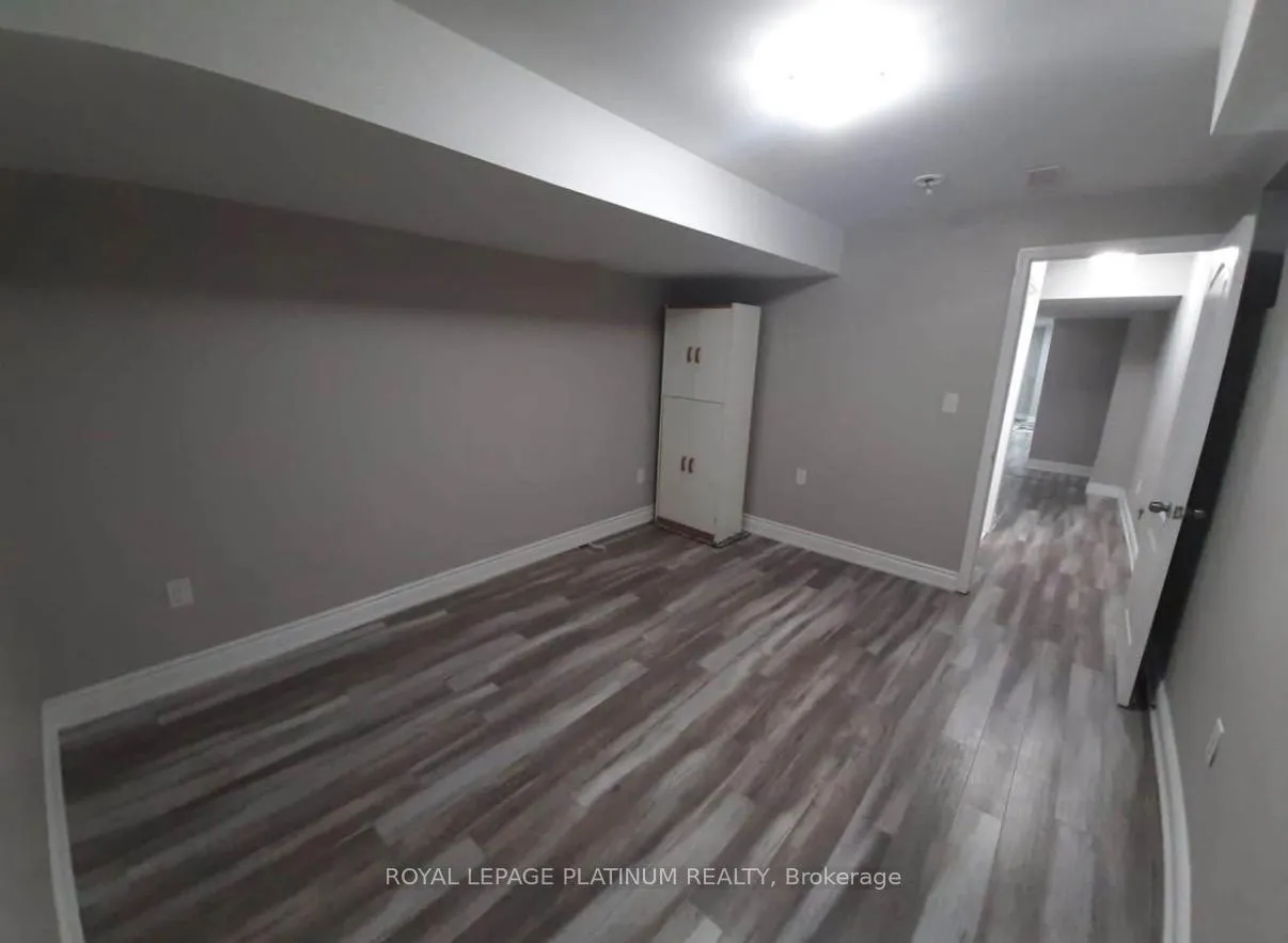 Photo 12 of 15 Callandar Road, Brampton, Northwest Brampton — HOMEH
