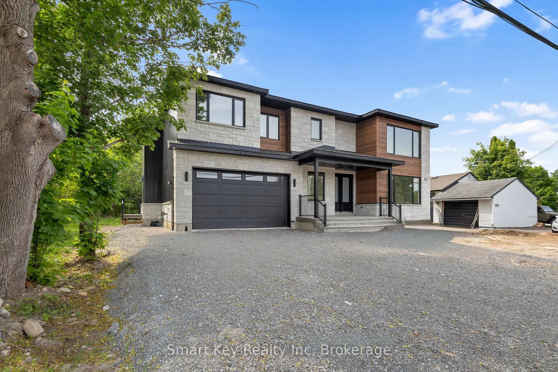 Photo 2 of Unit B, 125 Brae Crescent, Ottawa, Stittsville (South) — HOMEH