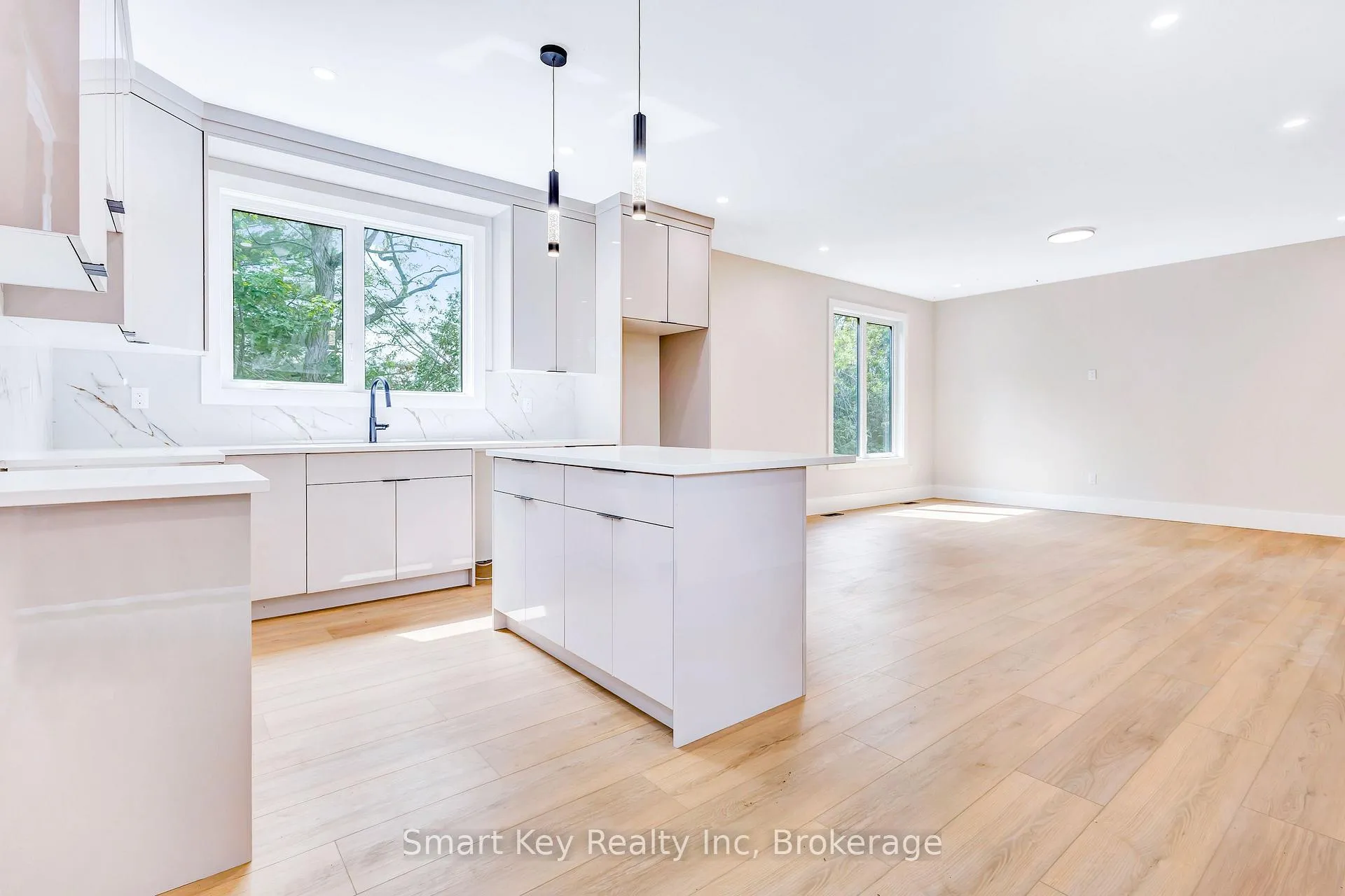 Photo 4 of Unit B, 125 Brae Crescent, Ottawa, Stittsville (South) — HOMEH