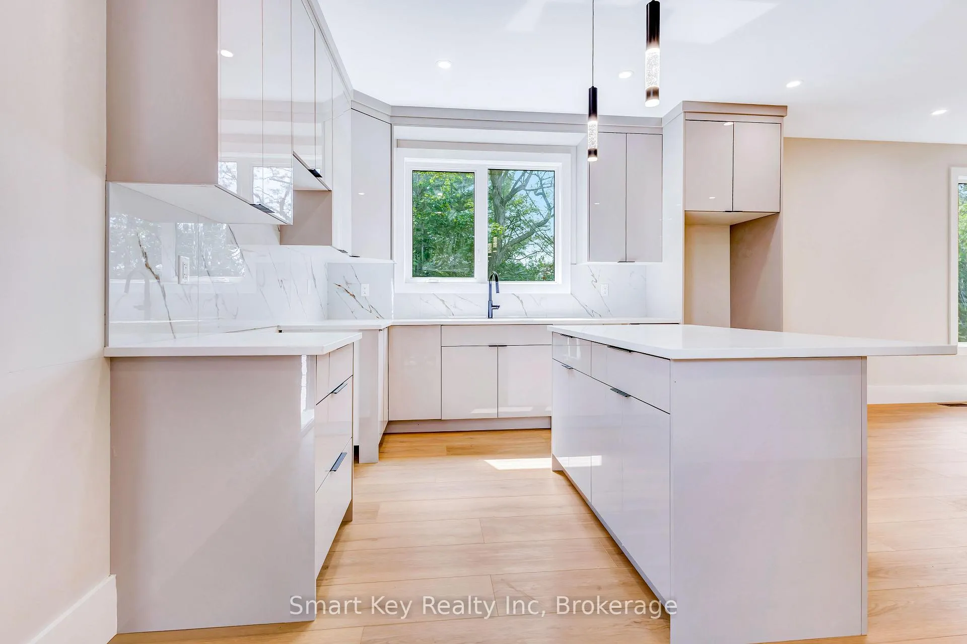 Photo 6 of Unit B, 125 Brae Crescent, Ottawa, Stittsville (South) — HOMEH