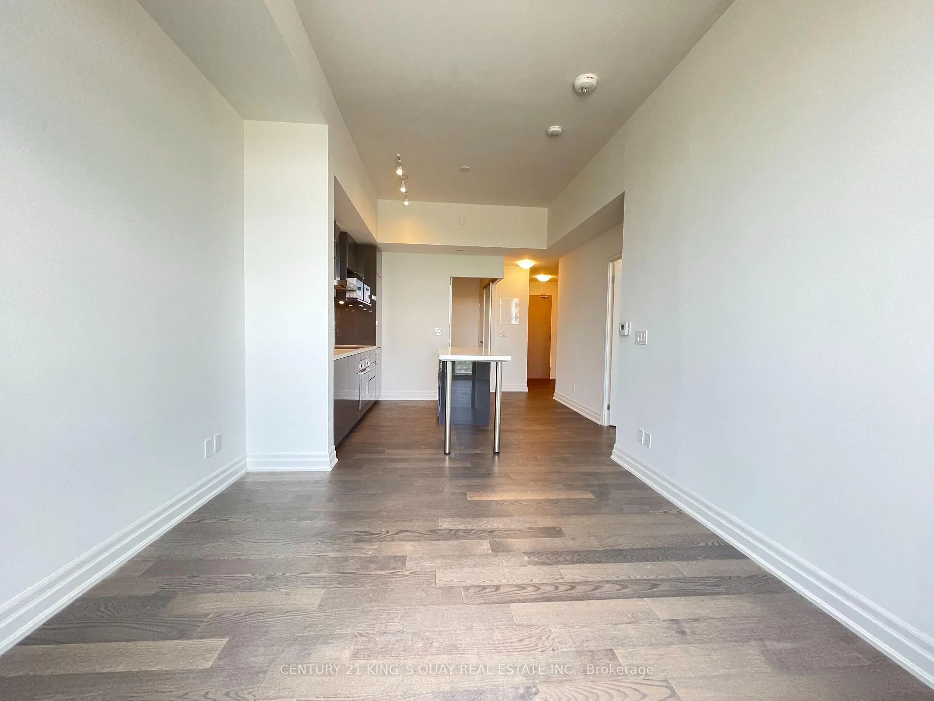 Photo 4 of Unit 403, 18 Rouge Valley Drive W, Markham, Unionville — HOMEH