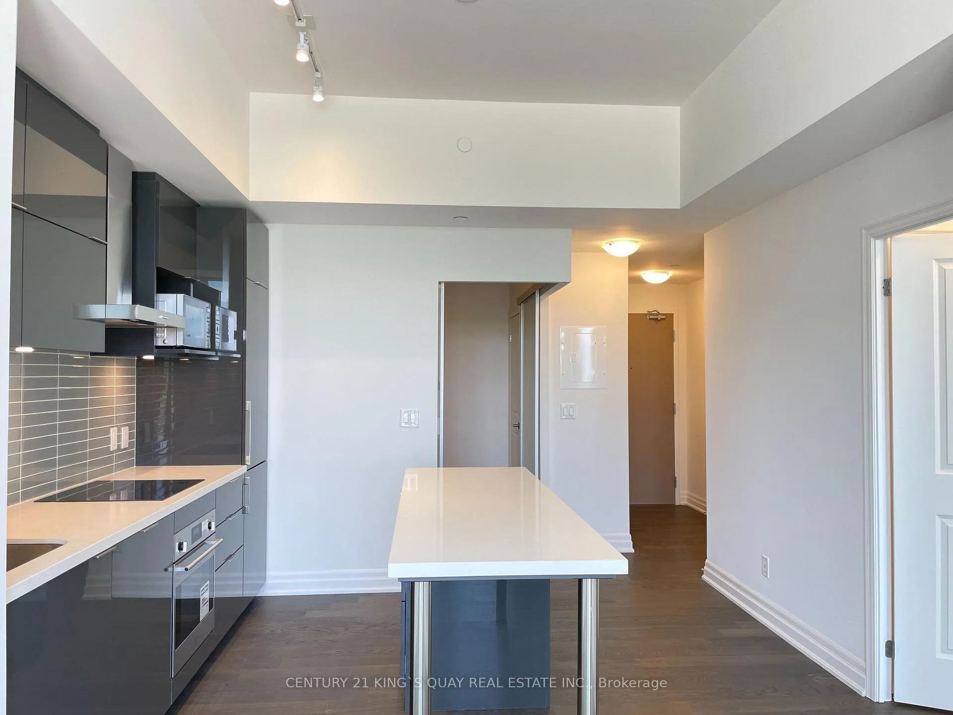 Photo 5 of Unit 403, 18 Rouge Valley Drive W, Markham, Unionville — HOMEH