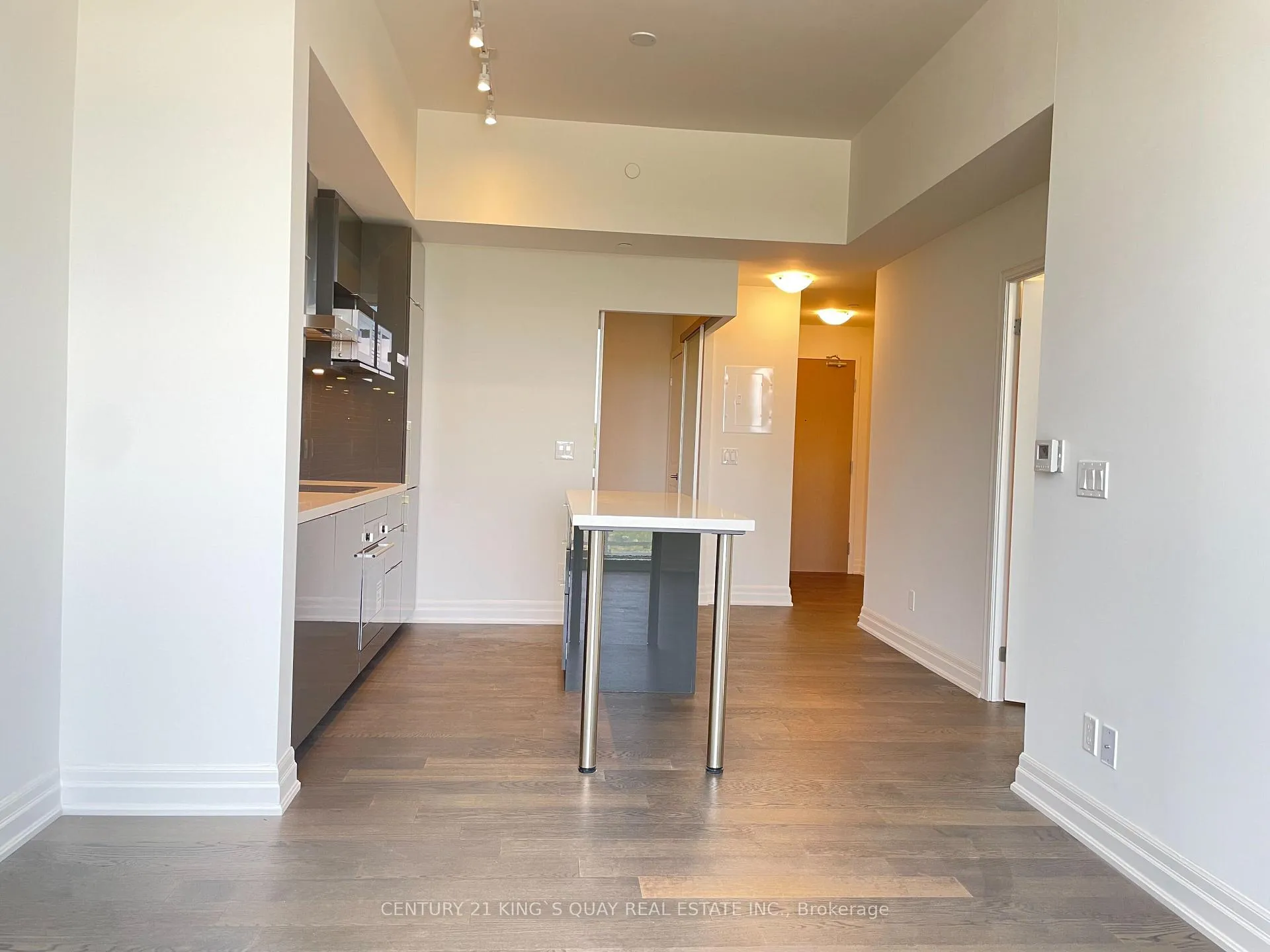 Photo 9 of Unit 403, 18 Rouge Valley Drive W, Markham, Unionville — HOMEH