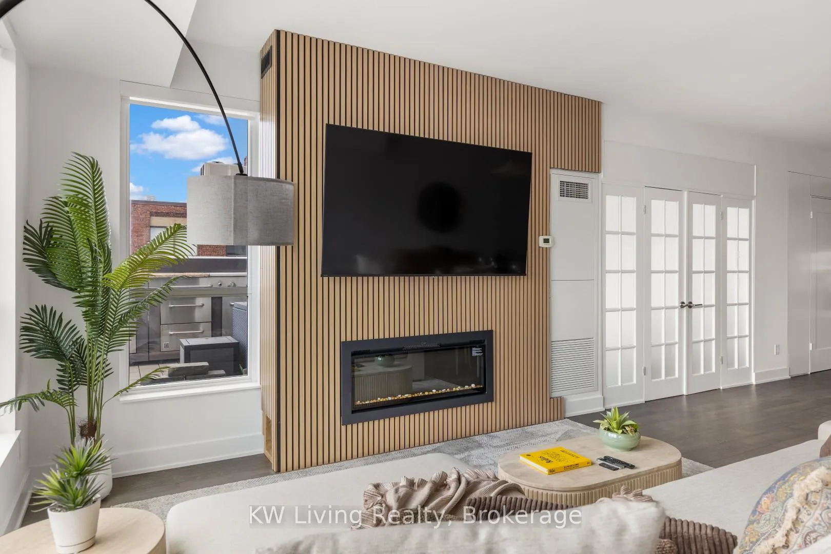 Photo 5 of Unit 608, 38 Cameron Street, Toronto, Kensington-Chinatown — HOMEH