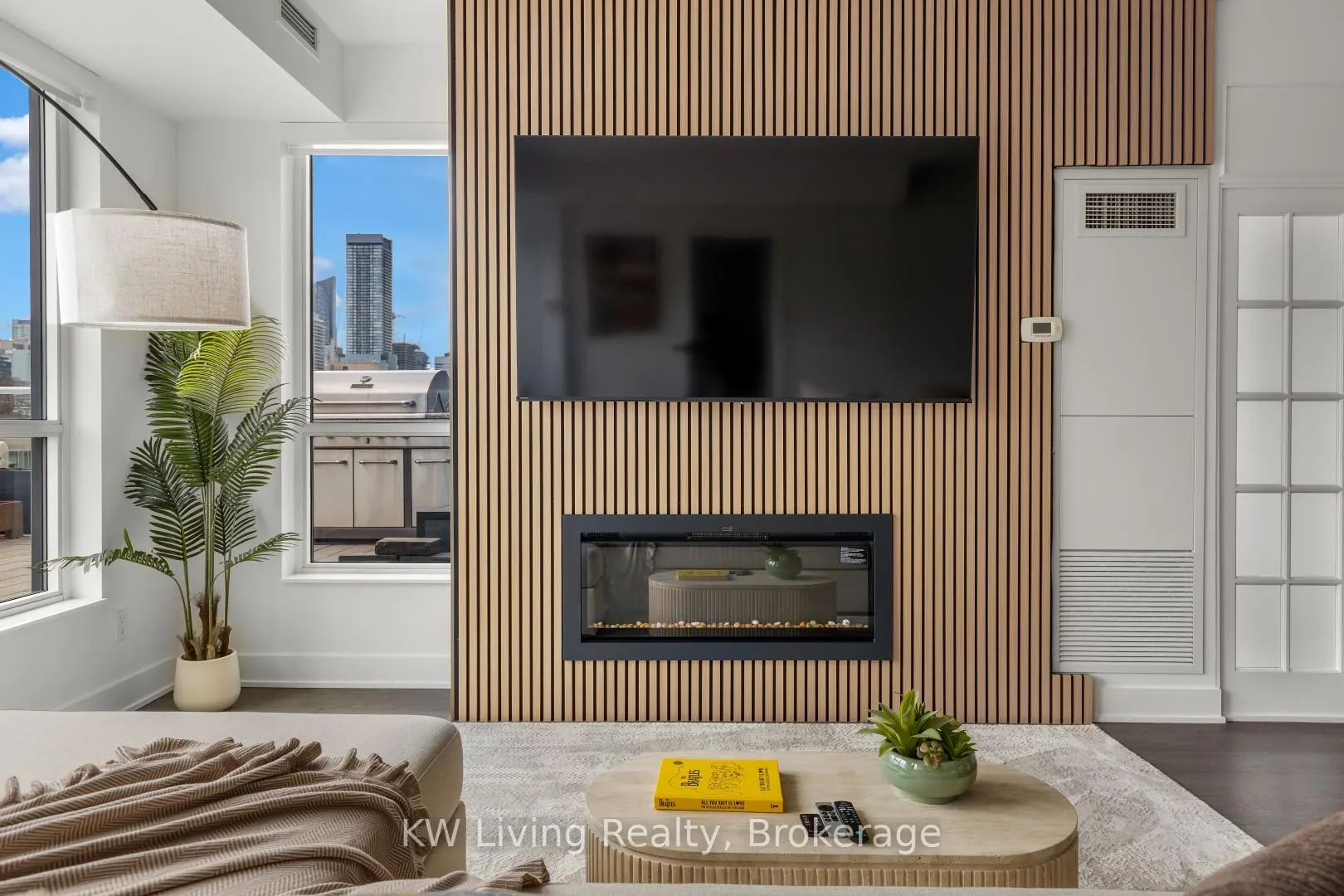 Photo 8 of Unit 608, 38 Cameron Street, Toronto, Kensington-Chinatown — HOMEH