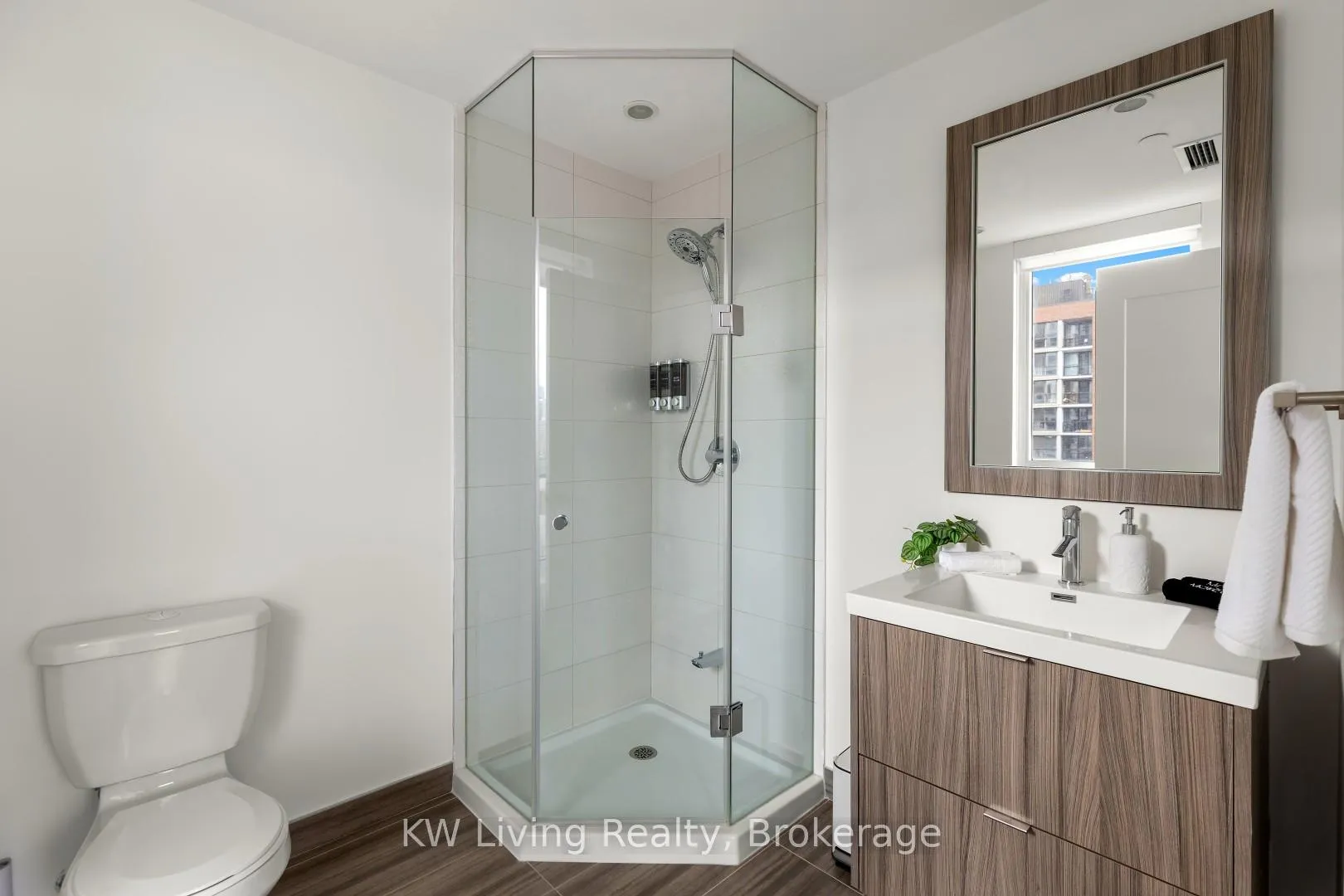 Photo 34 of Unit 608, 38 Cameron Street, Toronto, Kensington-Chinatown — HOMEH