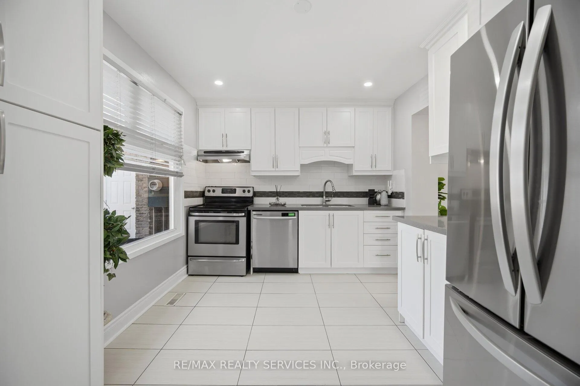 Photo 14 of 97 Greene Drive, Brampton, Madoc — HOMEH