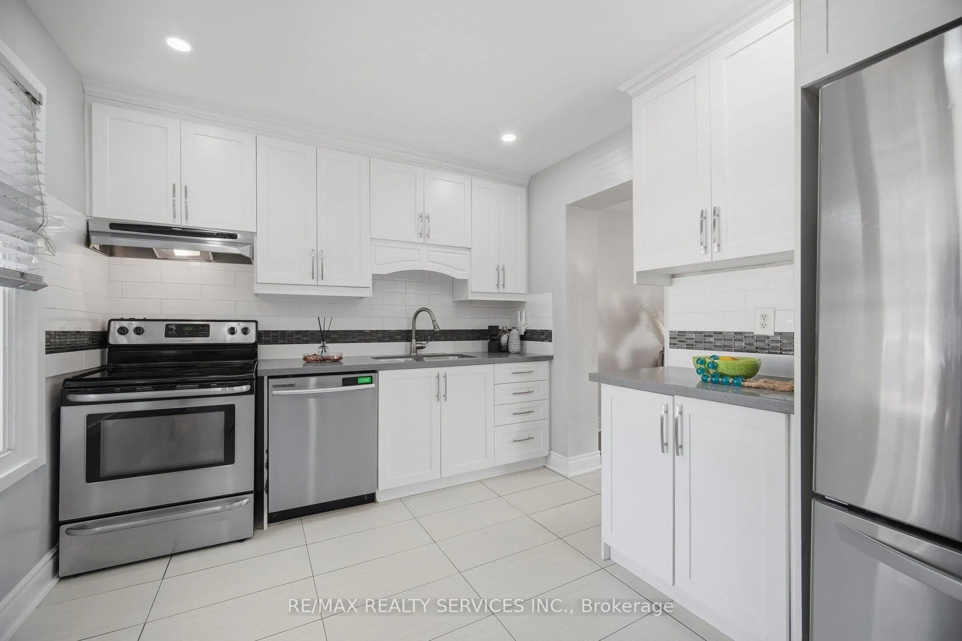 Photo 15 of 97 Greene Drive, Brampton, Madoc — HOMEH