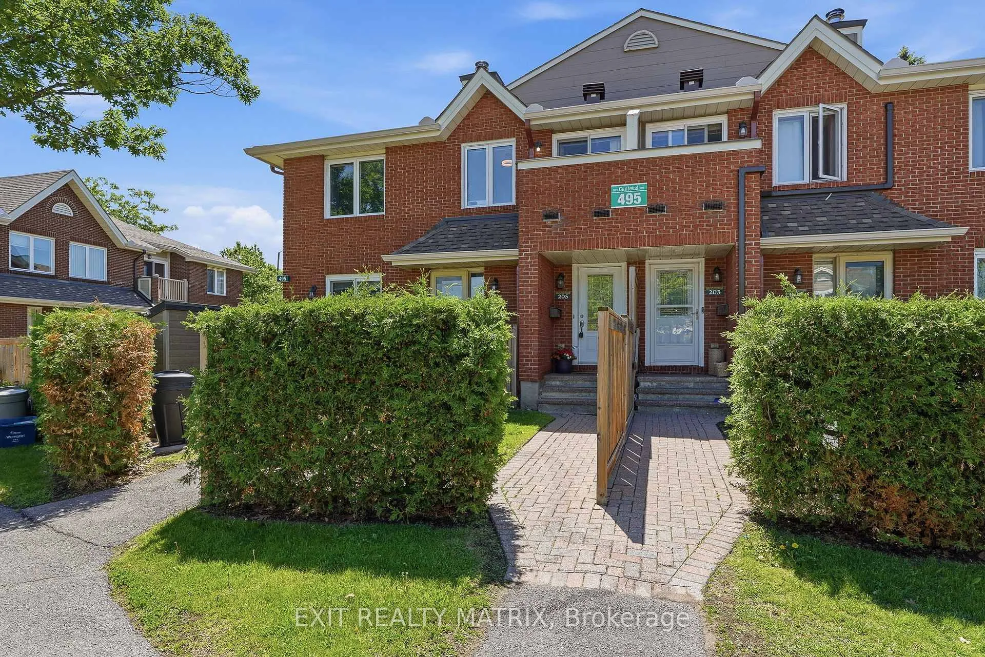 Front of Unit 205, 495 Canteval Terrace