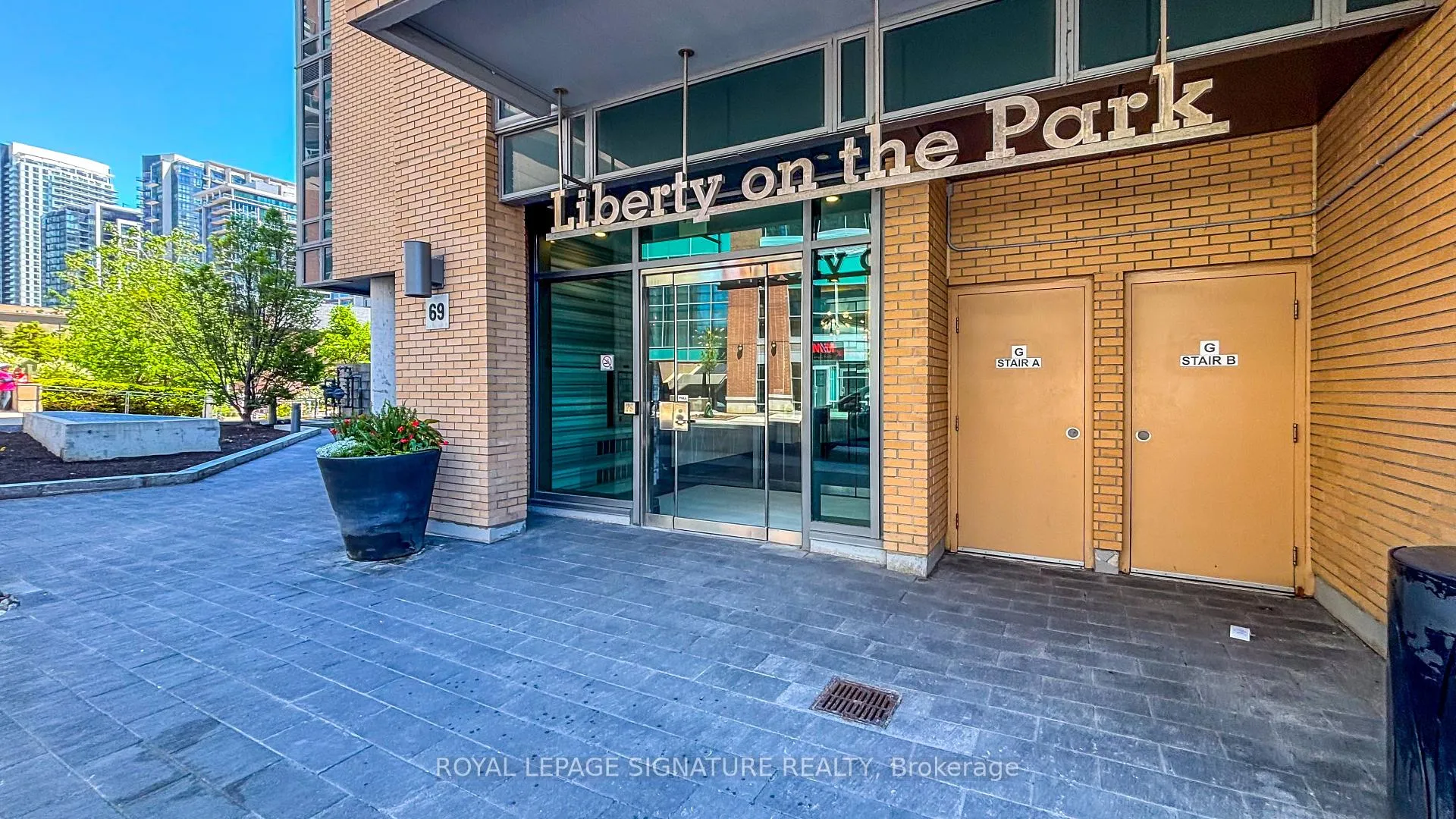 Photo 13 of Unit 302, 69 Lynn Williams Street, Toronto, Niagara — HOMEH