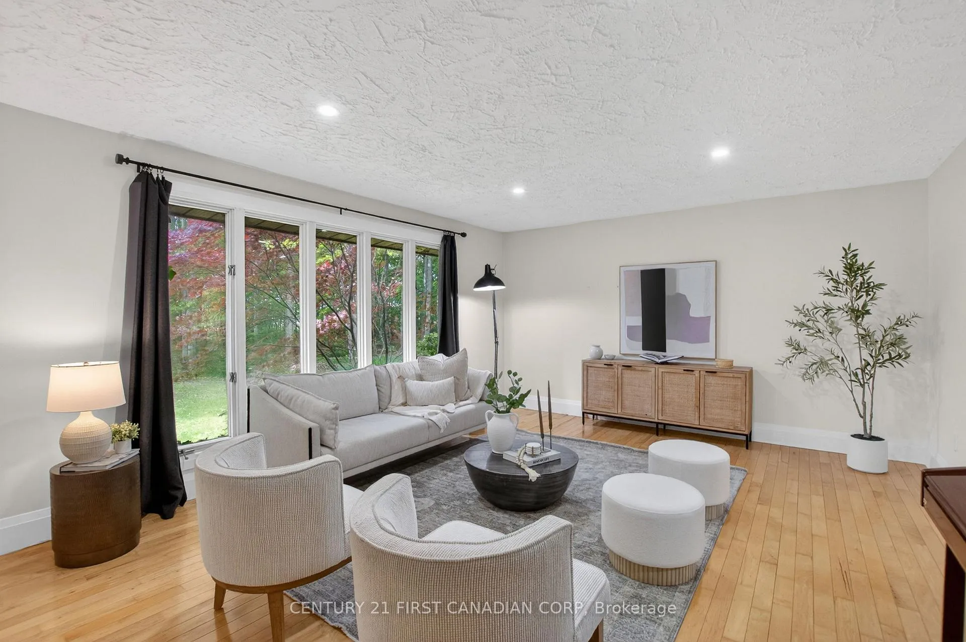 Photo 13 of 5630 Egremont Drive, Middlesex Centre, Rural Middlesex Centre — HOMEH