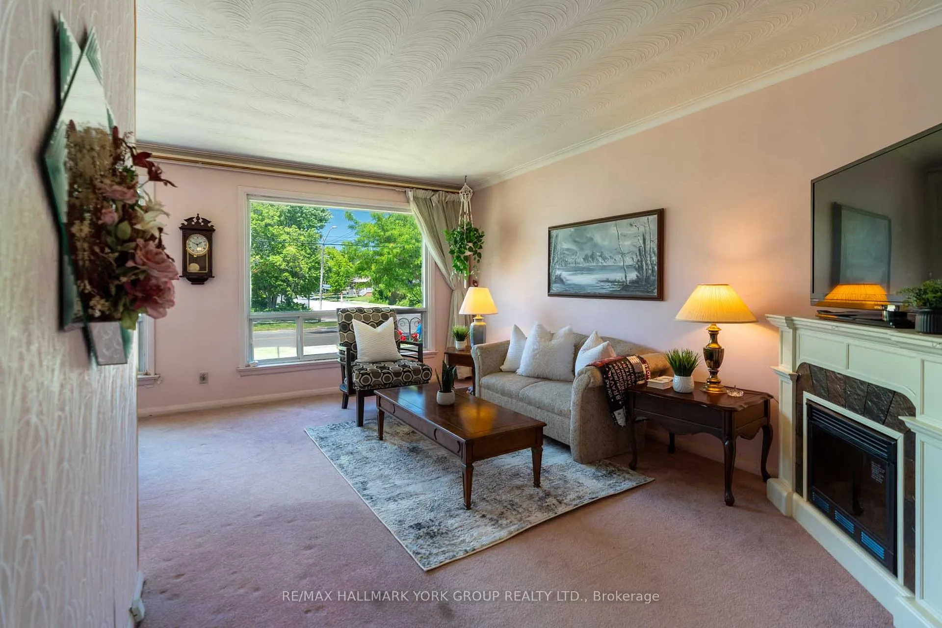 Photo 6 of 51 Eringate Drive, Etobicoke, Eringate-Centennial-West Deane — HOMEH