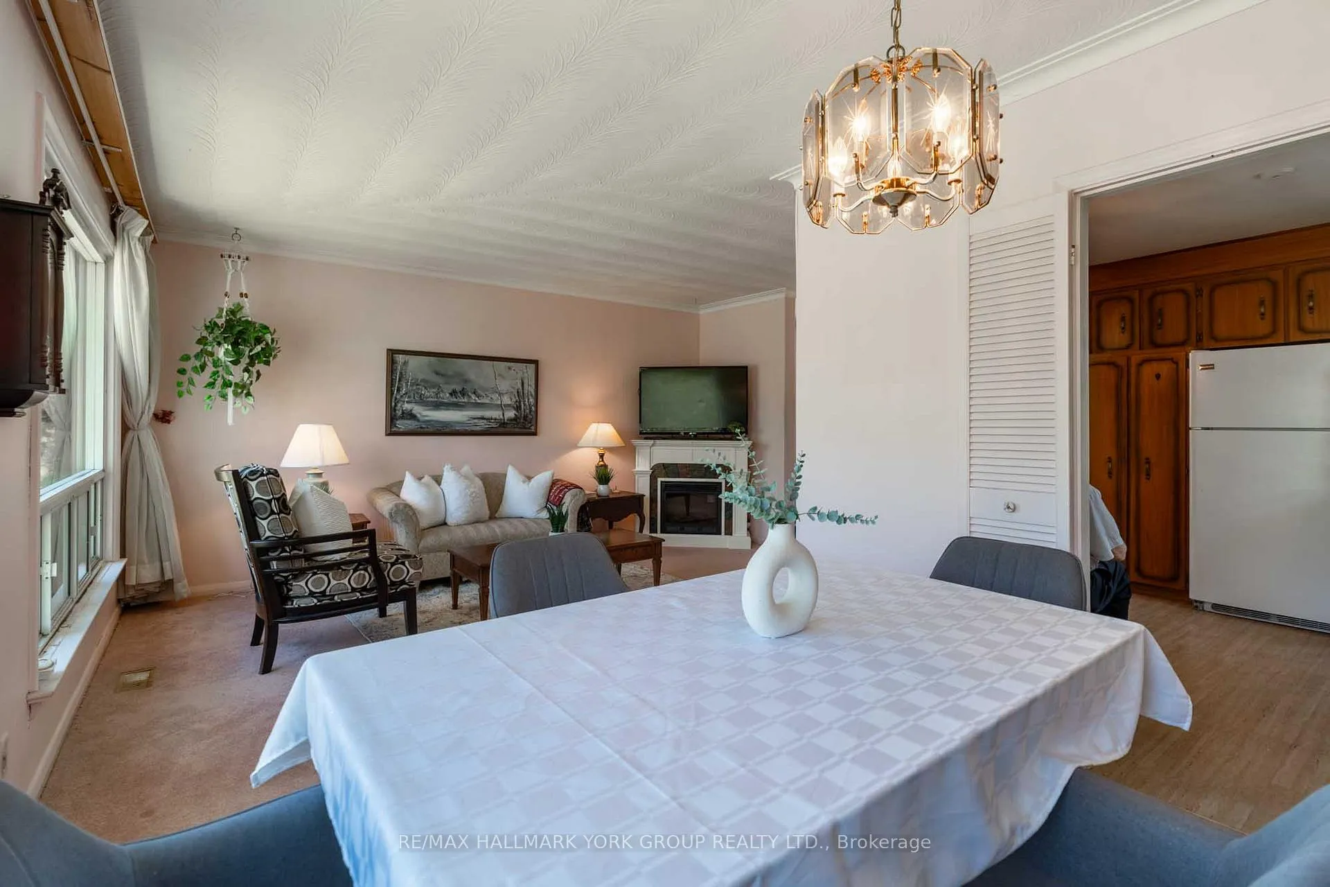 Photo 7 of 51 Eringate Drive, Etobicoke, Eringate-Centennial-West Deane — HOMEH