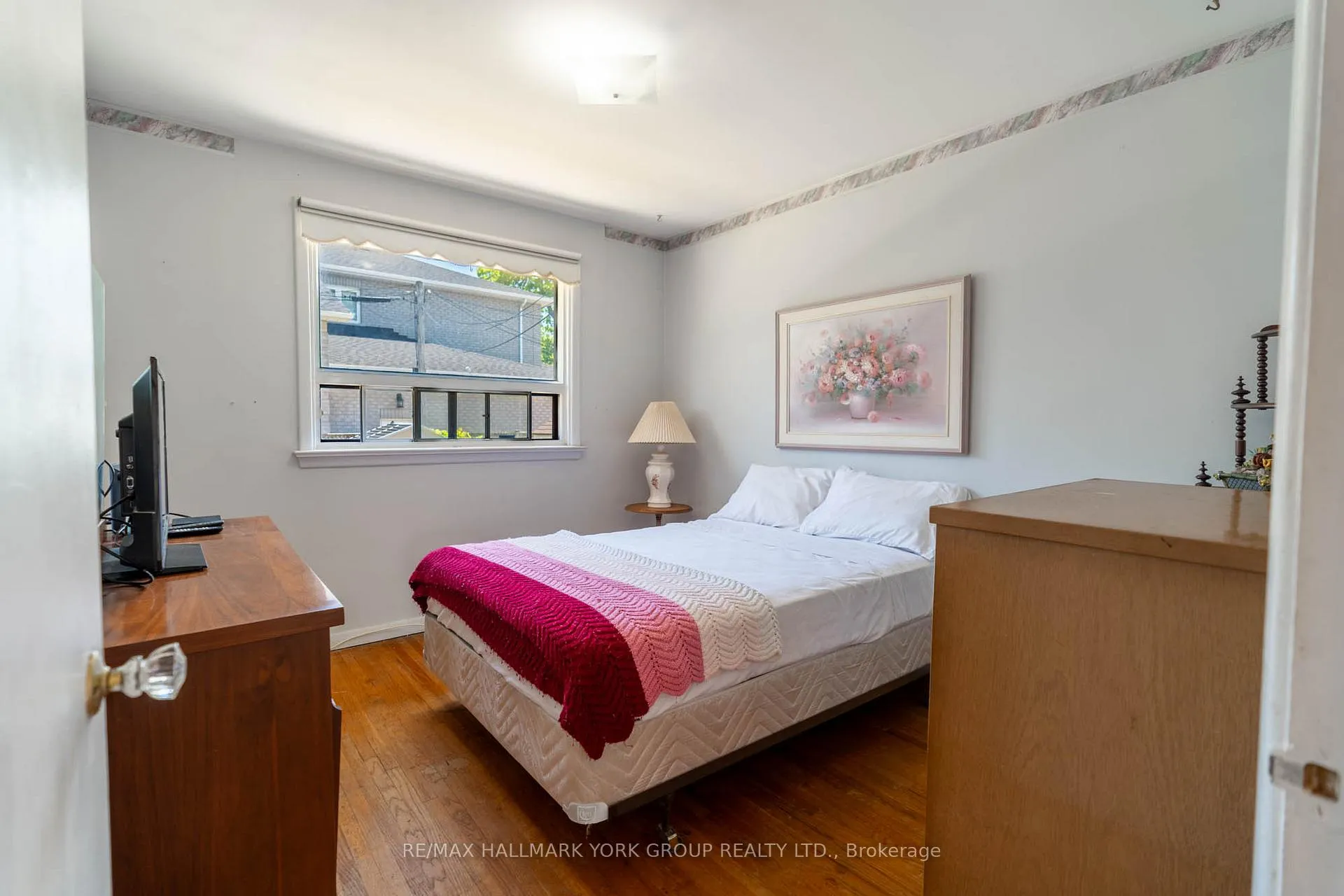 Photo 12 of 51 Eringate Drive, Etobicoke, Eringate-Centennial-West Deane — HOMEH