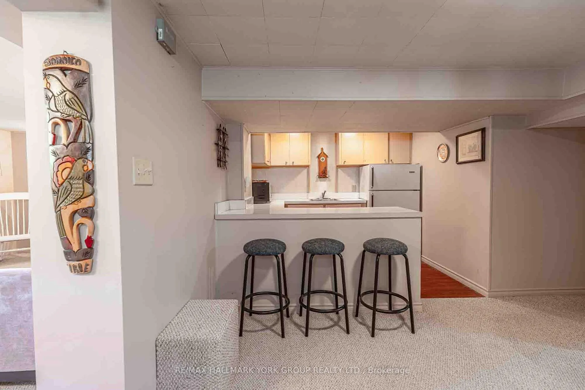 Photo 23 of 51 Eringate Drive, Etobicoke, Eringate-Centennial-West Deane — HOMEH
