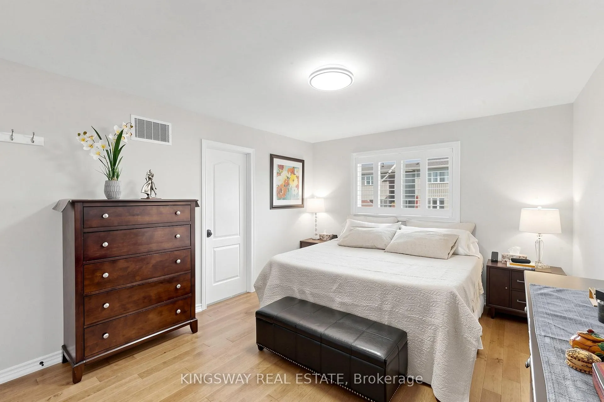 Photo 26 of 20 Chiswick Avenue, Whitby, Brooklin — HOMEH