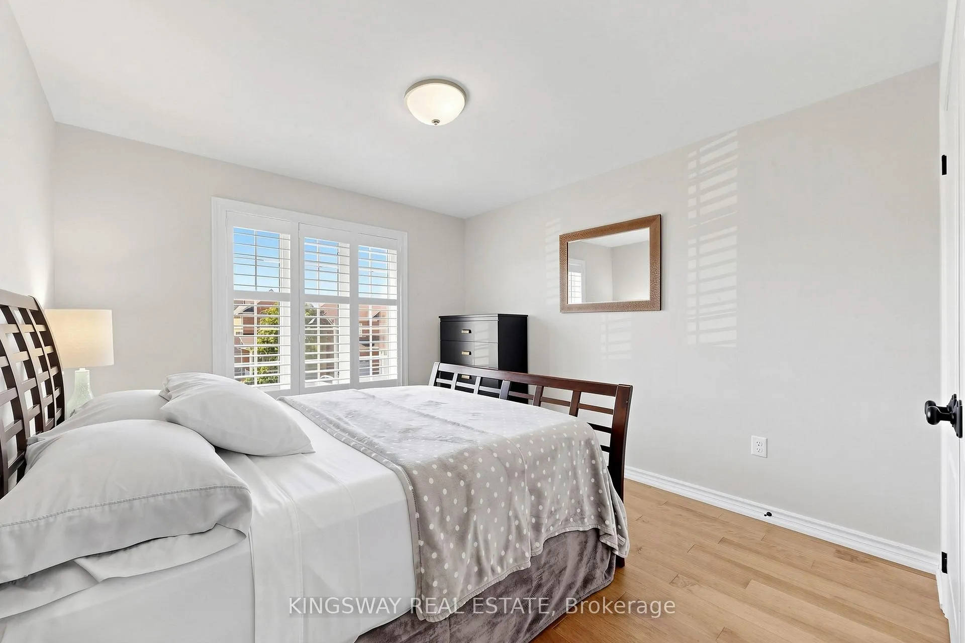 Photo 30 of 20 Chiswick Avenue, Whitby, Brooklin — HOMEH