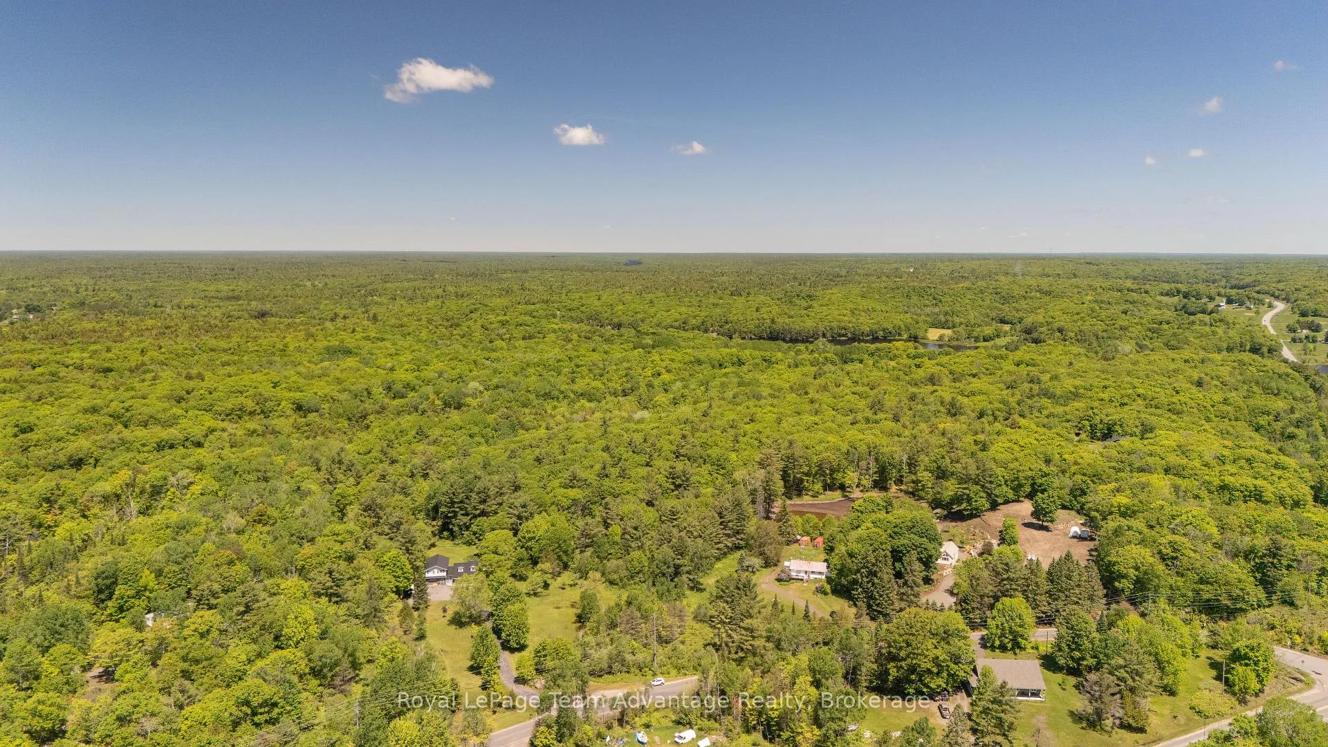 Photo 11 of 5 Hoddy's Side Road, Parry Sound — HOMEH