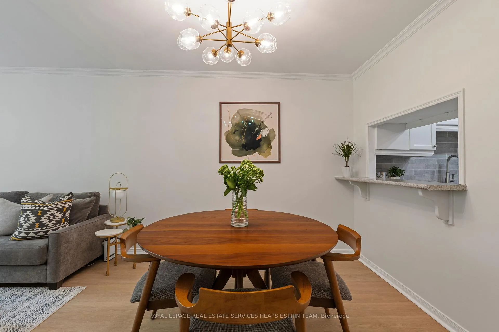 Photo 3 of Unit 111, 1485 Lakeshore Road E, Mississauga, Lakeview — HOMEH
