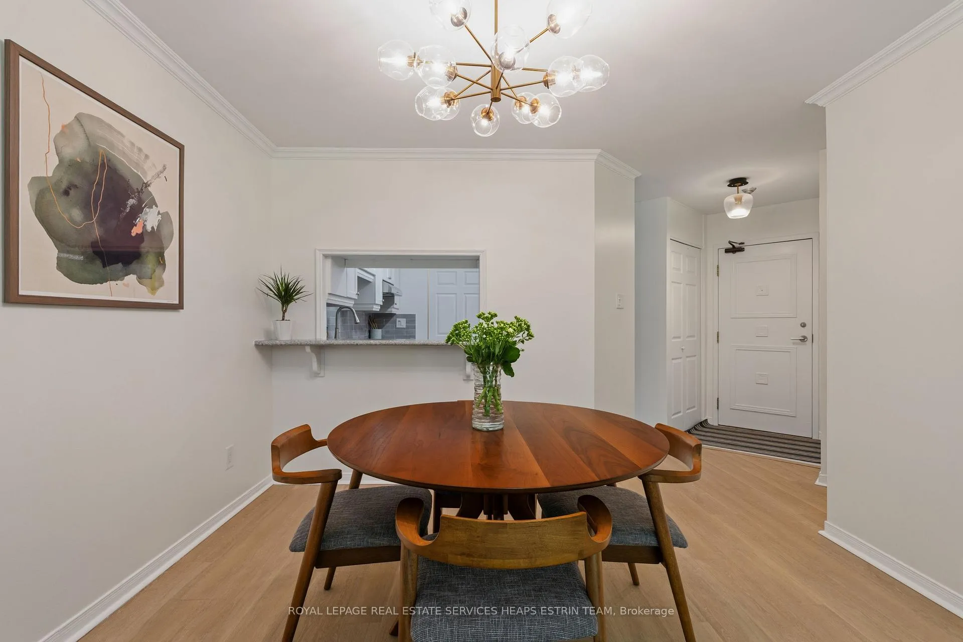 Photo 4 of Unit 111, 1485 Lakeshore Road E, Mississauga, Lakeview — HOMEH
