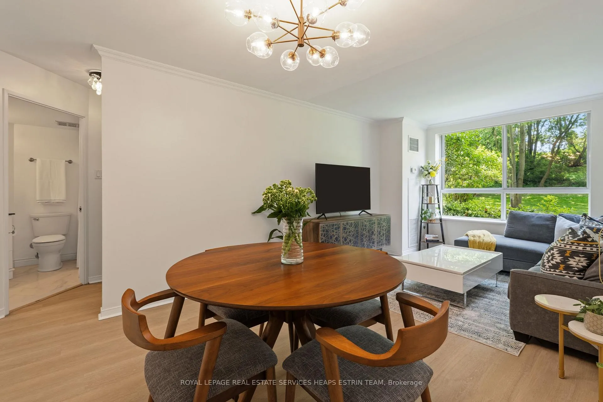 Photo 5 of Unit 111, 1485 Lakeshore Road E, Mississauga, Lakeview — HOMEH