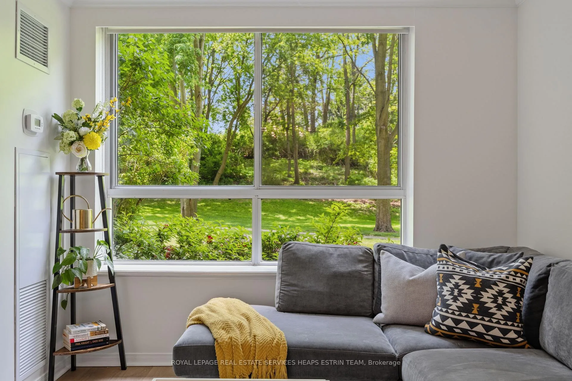 Photo 8 of Unit 111, 1485 Lakeshore Road E, Mississauga, Lakeview — HOMEH
