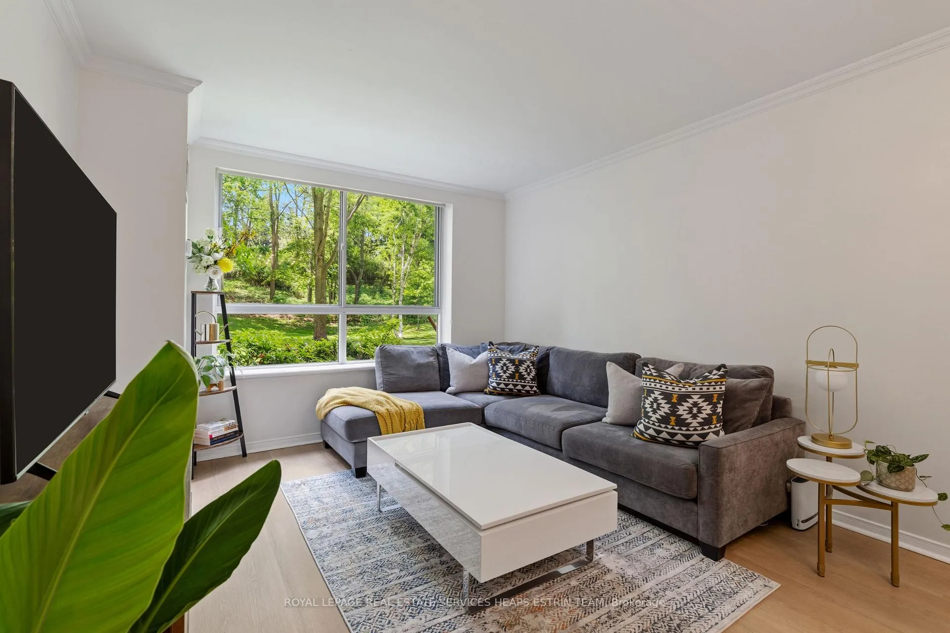 Photo 11 of Unit 111, 1485 Lakeshore Road E, Mississauga, Lakeview — HOMEH
