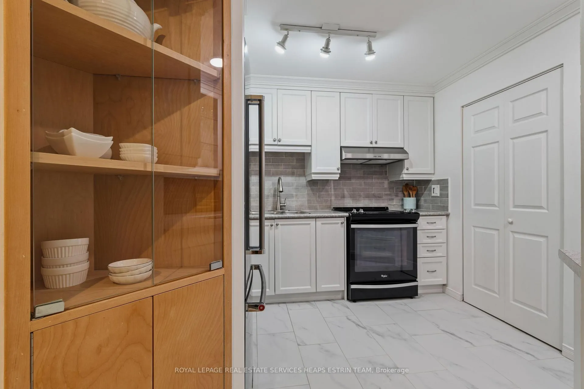 Photo 13 of Unit 111, 1485 Lakeshore Road E, Mississauga, Lakeview — HOMEH