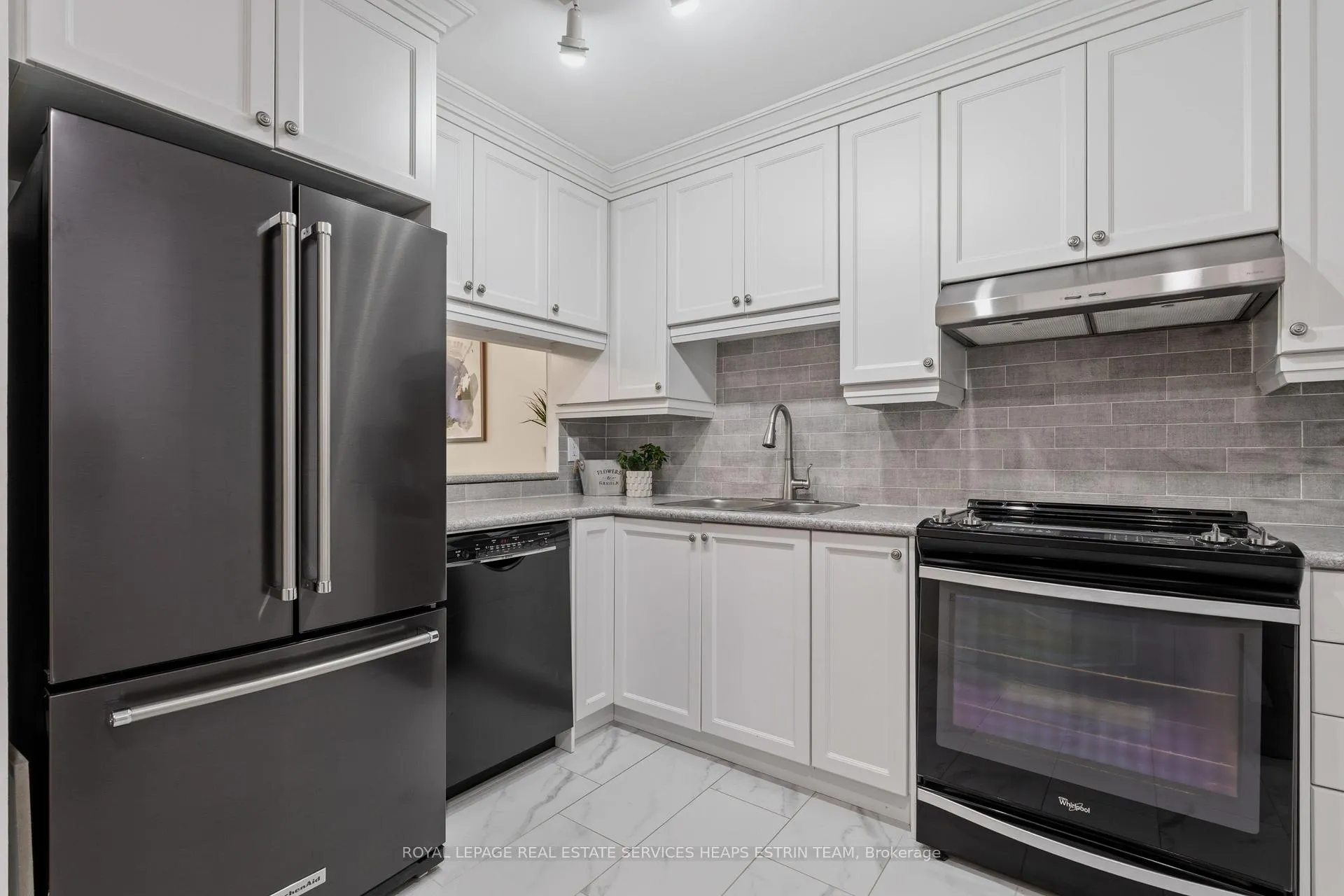 Photo 14 of Unit 111, 1485 Lakeshore Road E, Mississauga, Lakeview — HOMEH