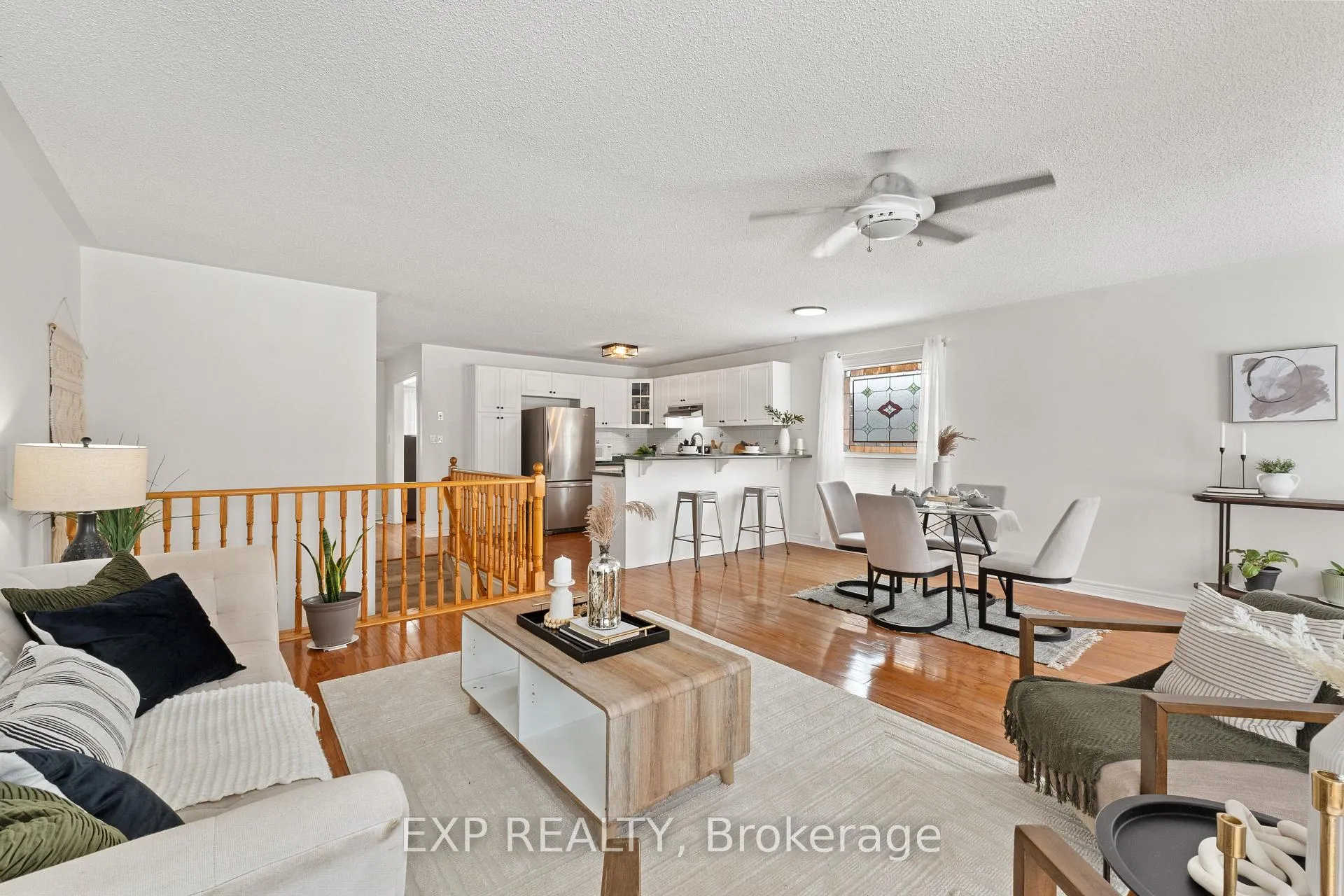 Photo 22 of 1036 Stone Cottage Crescent, Oshawa, Pinecrest — HOMEH