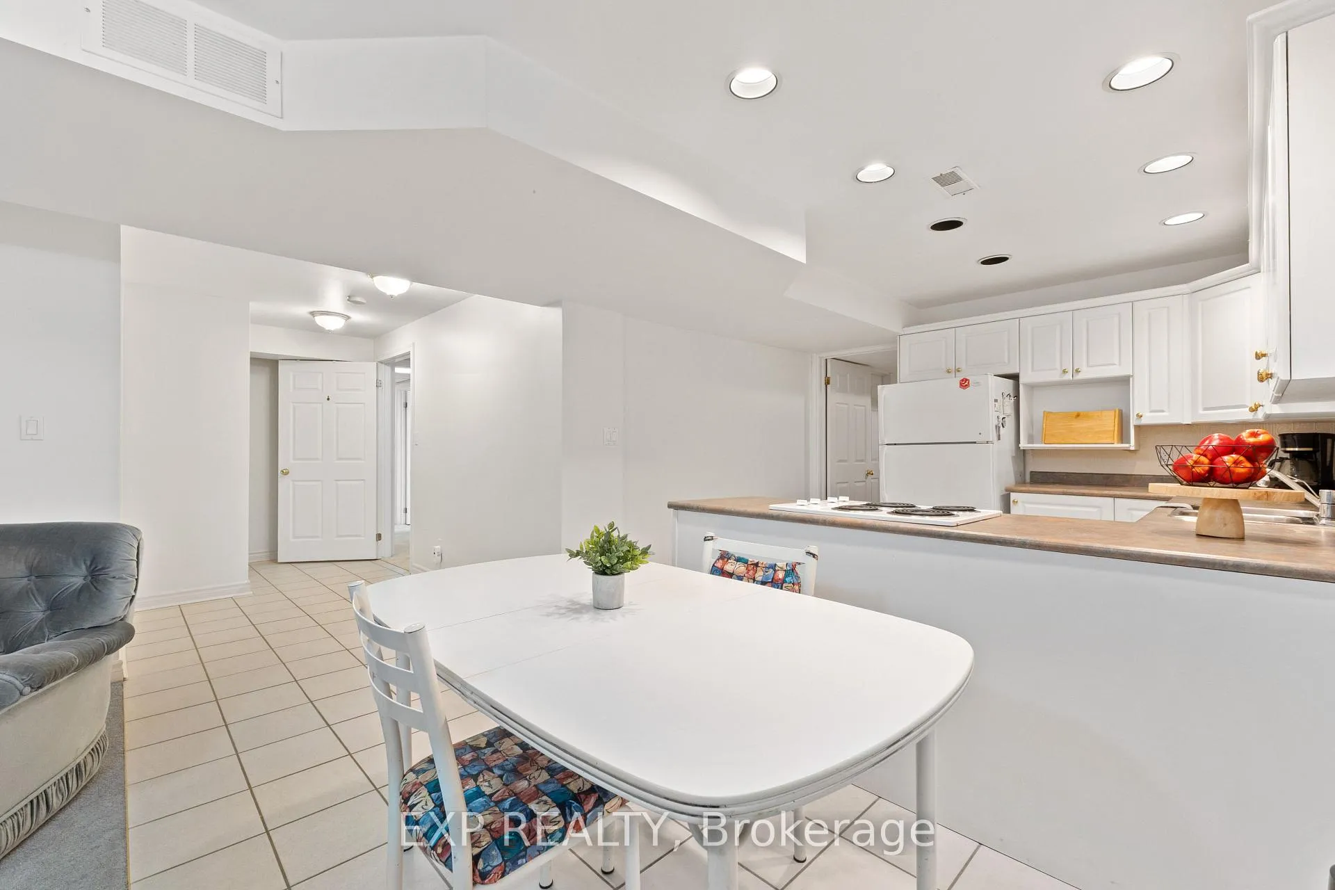 Photo 34 of 1036 Stone Cottage Crescent, Oshawa, Pinecrest — HOMEH