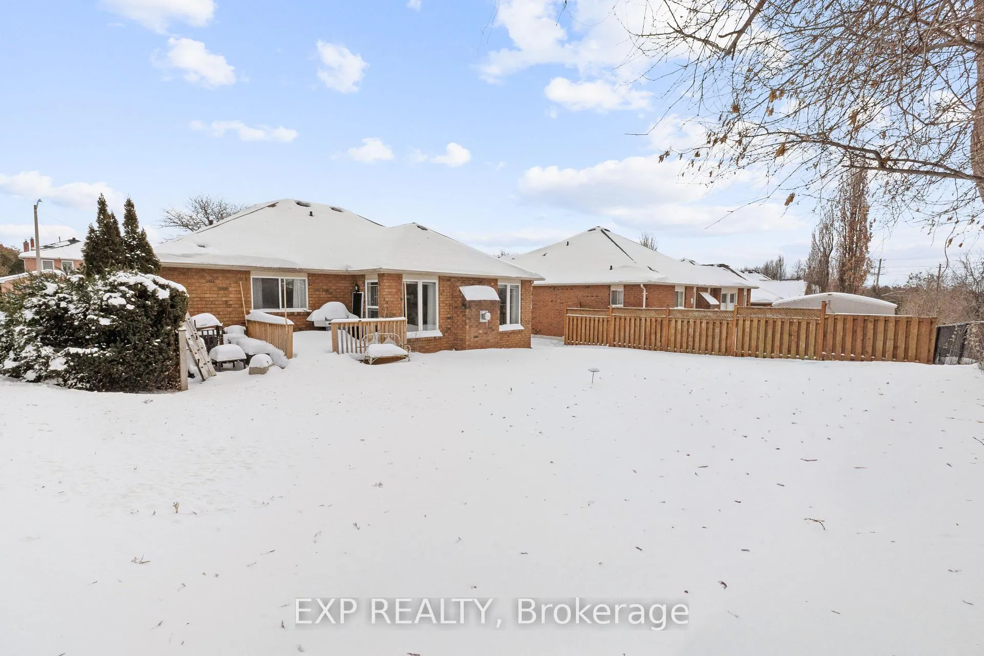 Photo 45 of 1036 Stone Cottage Crescent, Oshawa, Pinecrest — HOMEH