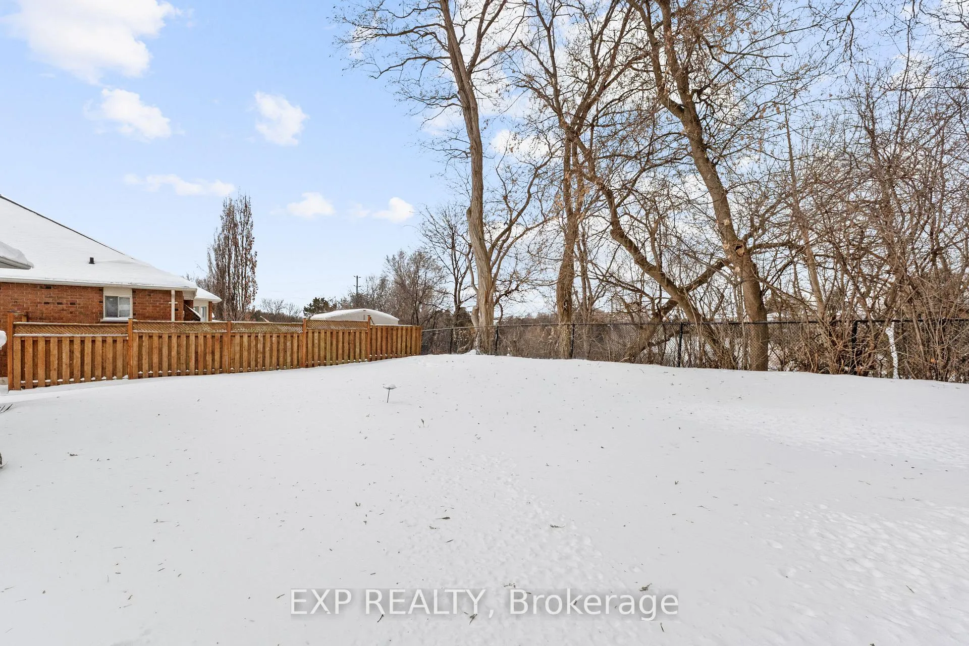 Photo 46 of 1036 Stone Cottage Crescent, Oshawa, Pinecrest — HOMEH