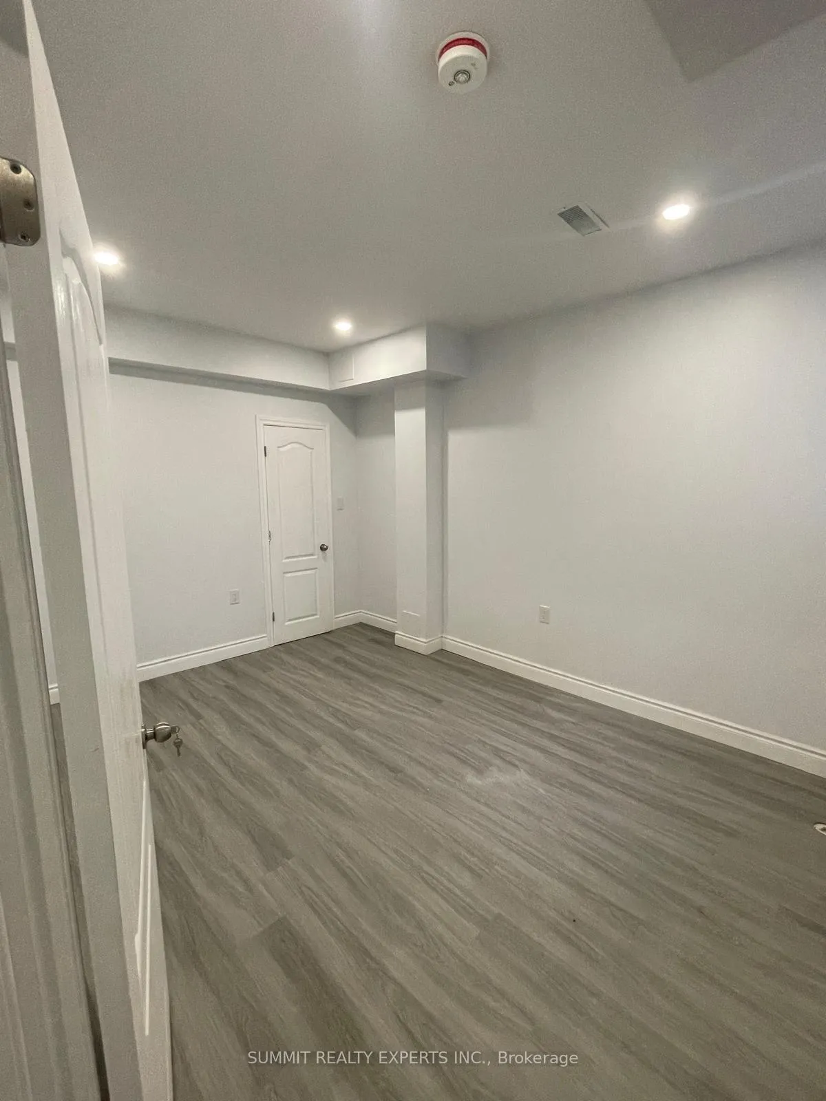 Photo 11 of 63 Treeline Boulevard, Brampton, Vales of Castlemore — HOMEH