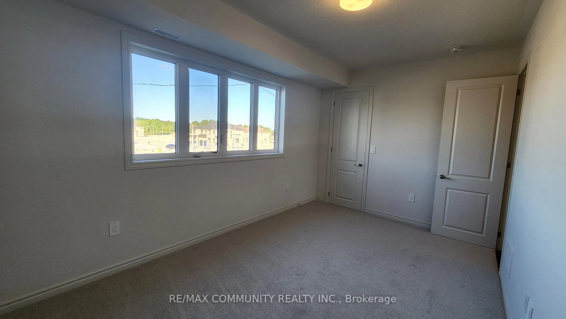 Photo 20 of Unit B, 58 Donald Cameron Crescent, Clarington, Courtice — HOMEH