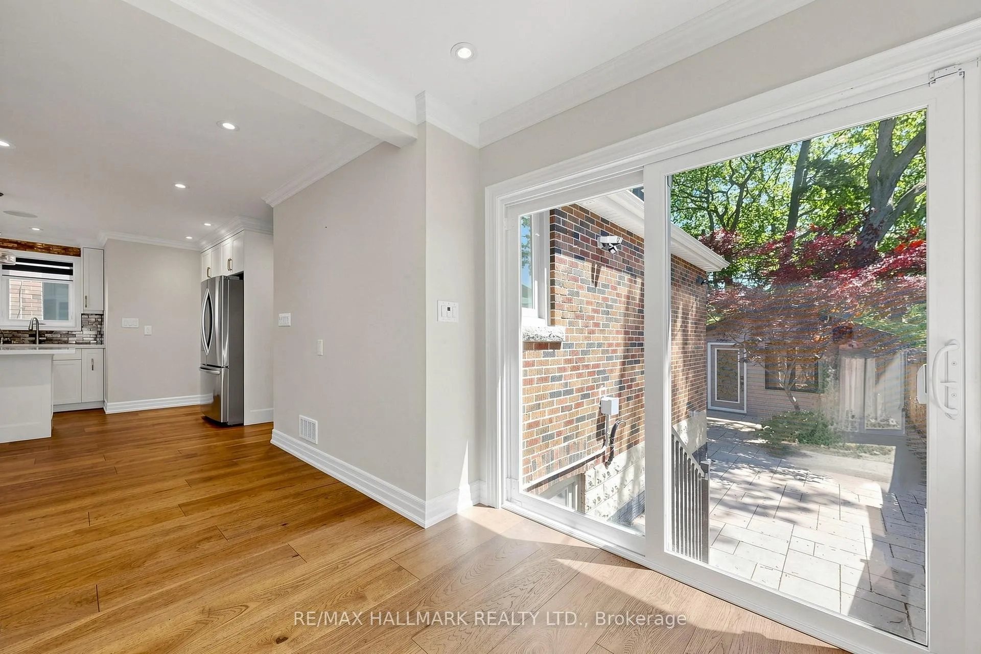 Photo 4 of 87 Fallingbrook Road, Scarborough, Birchcliffe-Cliffside — HOMEH