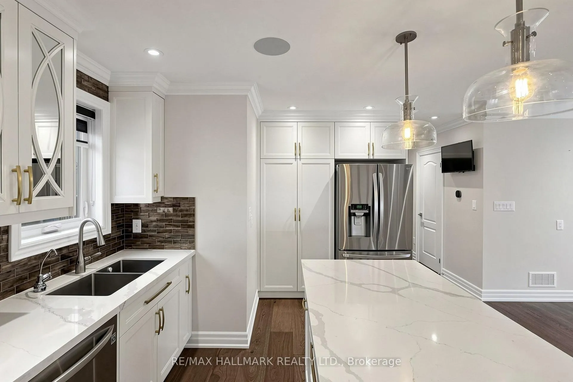 Photo 15 of 87 Fallingbrook Road, Scarborough, Birchcliffe-Cliffside — HOMEH