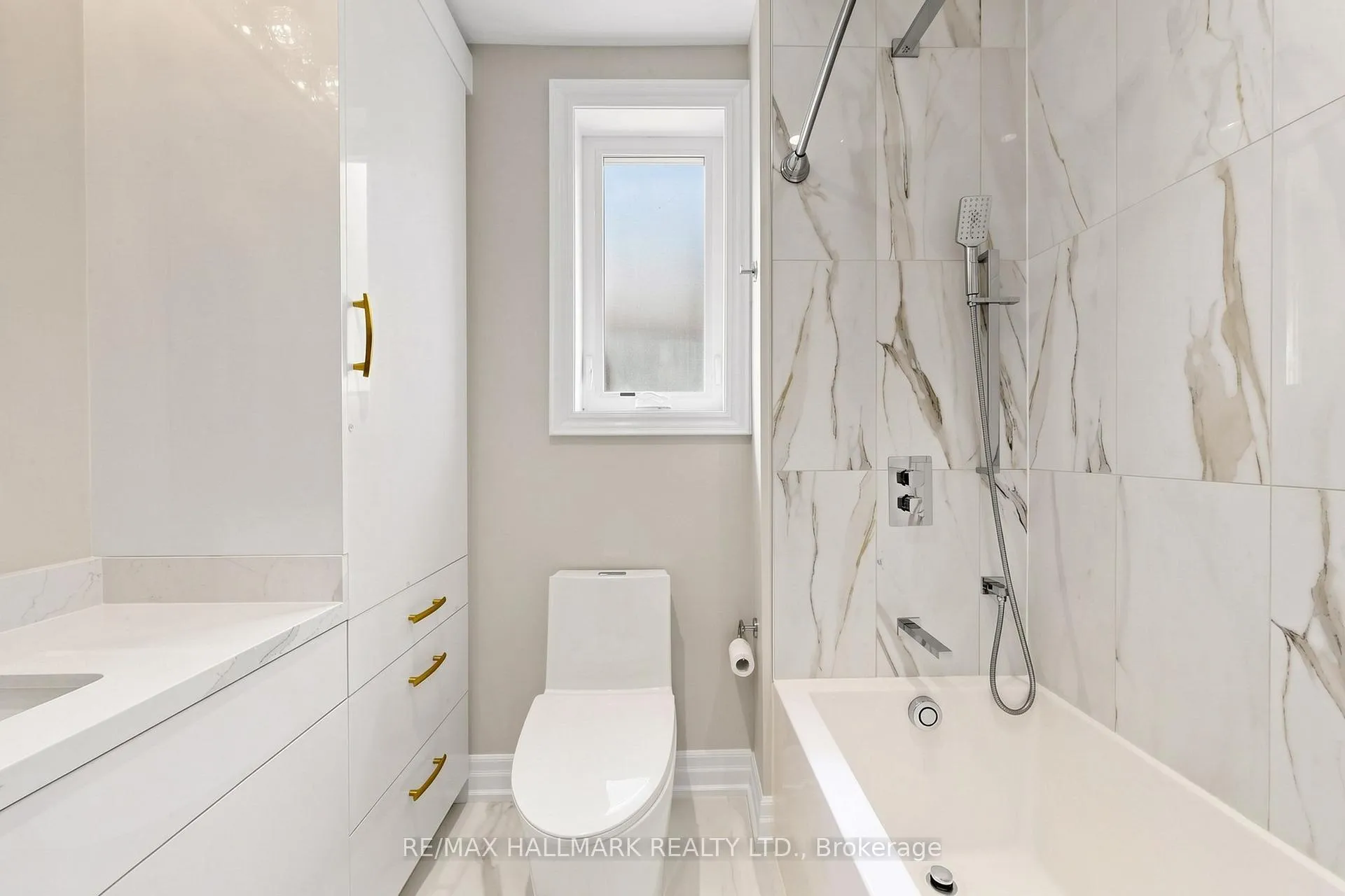 Photo 25 of 87 Fallingbrook Road, Scarborough, Birchcliffe-Cliffside — HOMEH