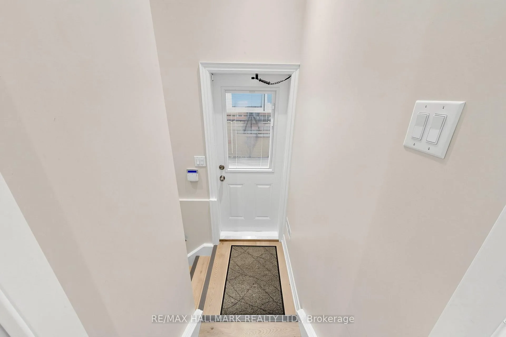 Photo 26 of 87 Fallingbrook Road, Scarborough, Birchcliffe-Cliffside — HOMEH