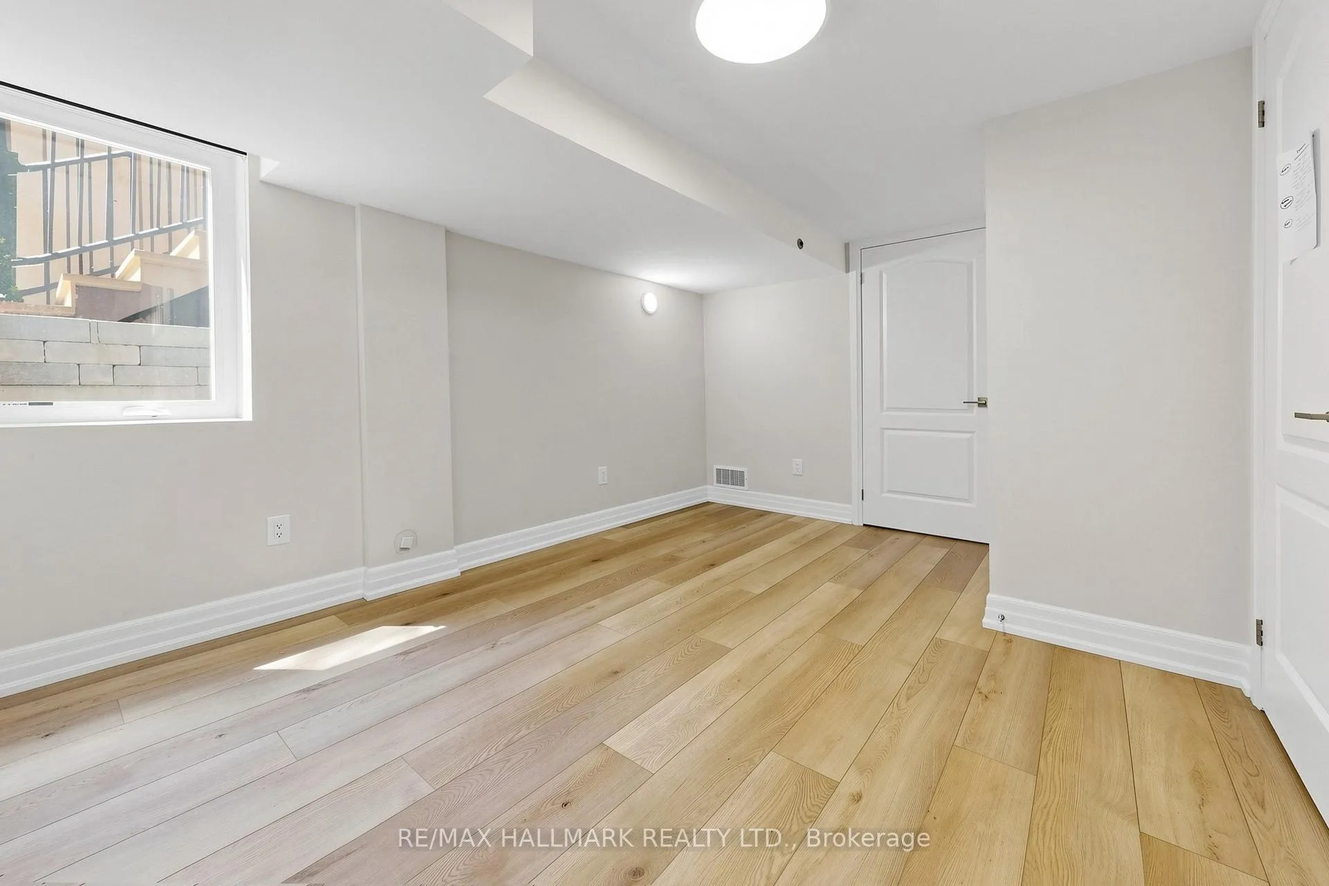 Photo 31 of 87 Fallingbrook Road, Scarborough, Birchcliffe-Cliffside — HOMEH
