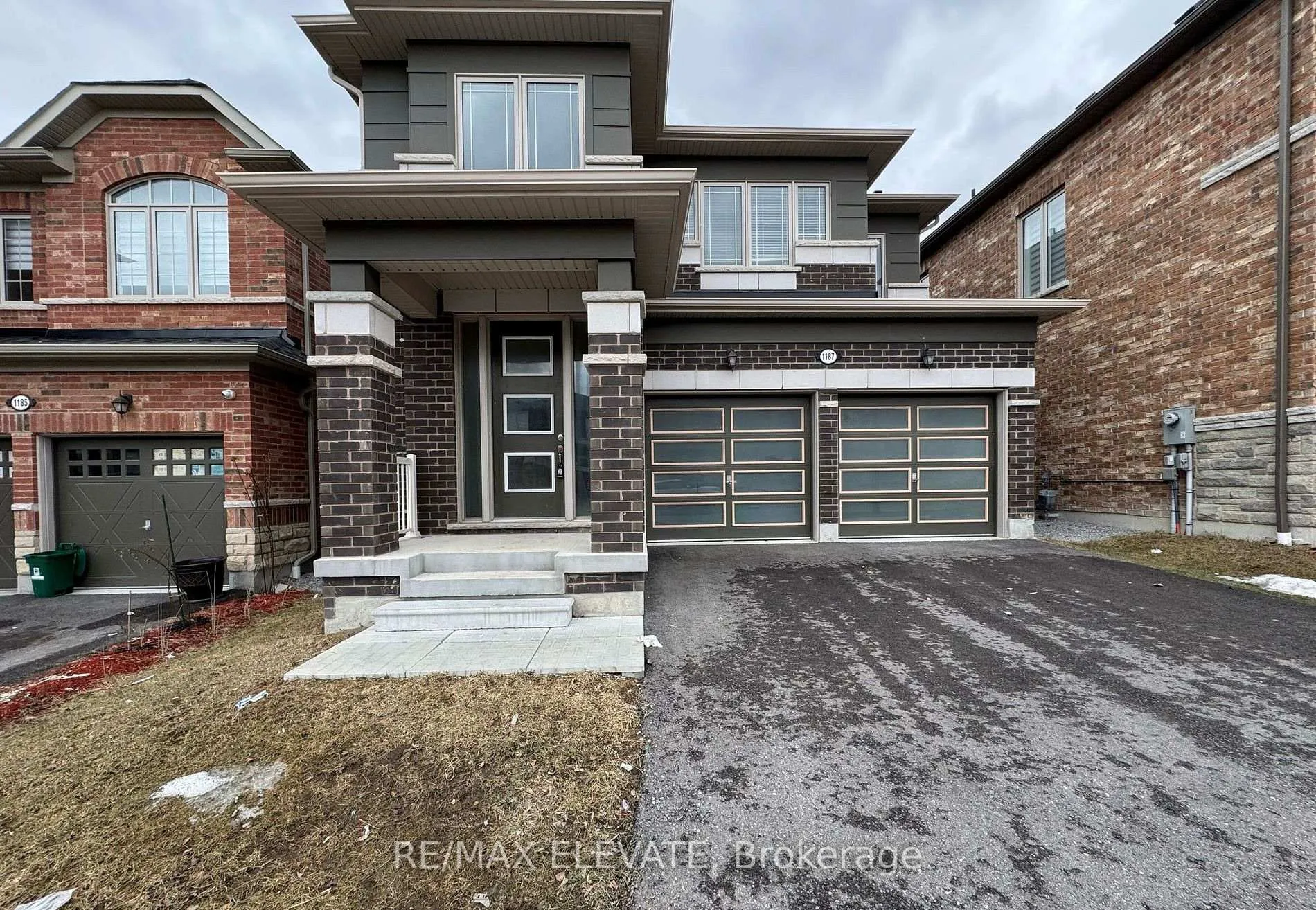 Photo 1 of 1187 Enchanted Crescent, Pickering, Rural Pickering — HOMEH