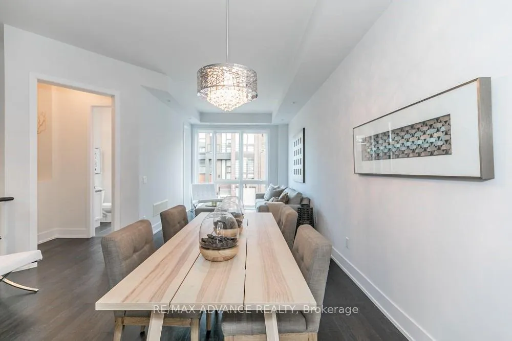 Photo 8 of 12 Cambray Road, Vaughan, Patterson — HOMEH