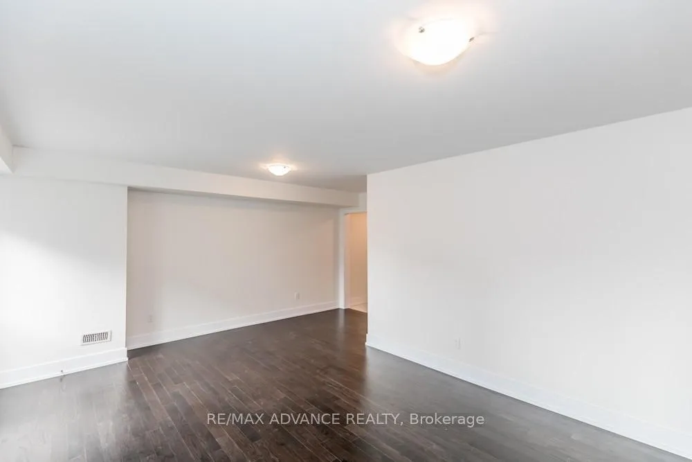 Photo 19 of 12 Cambray Road, Vaughan, Patterson — HOMEH