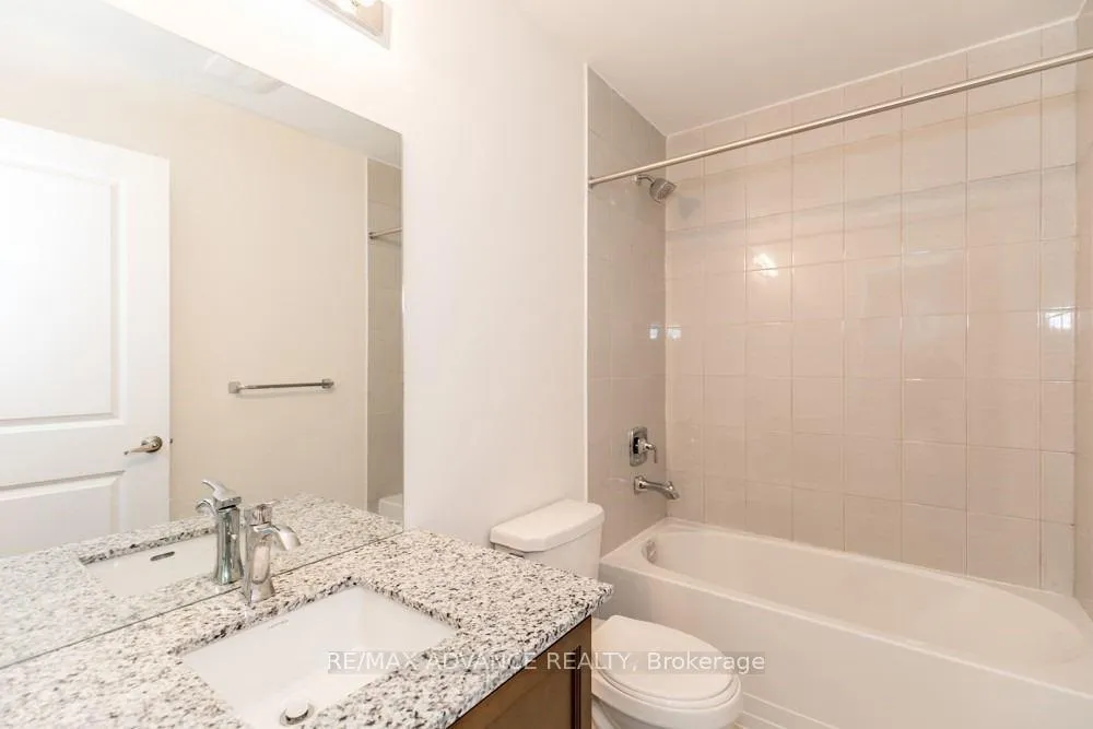 Photo 20 of 12 Cambray Road, Vaughan, Patterson — HOMEH