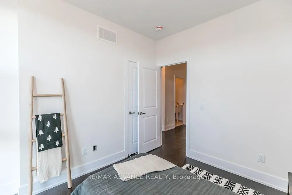 Photo 22 of 12 Cambray Road, Vaughan, Patterson — HOMEH