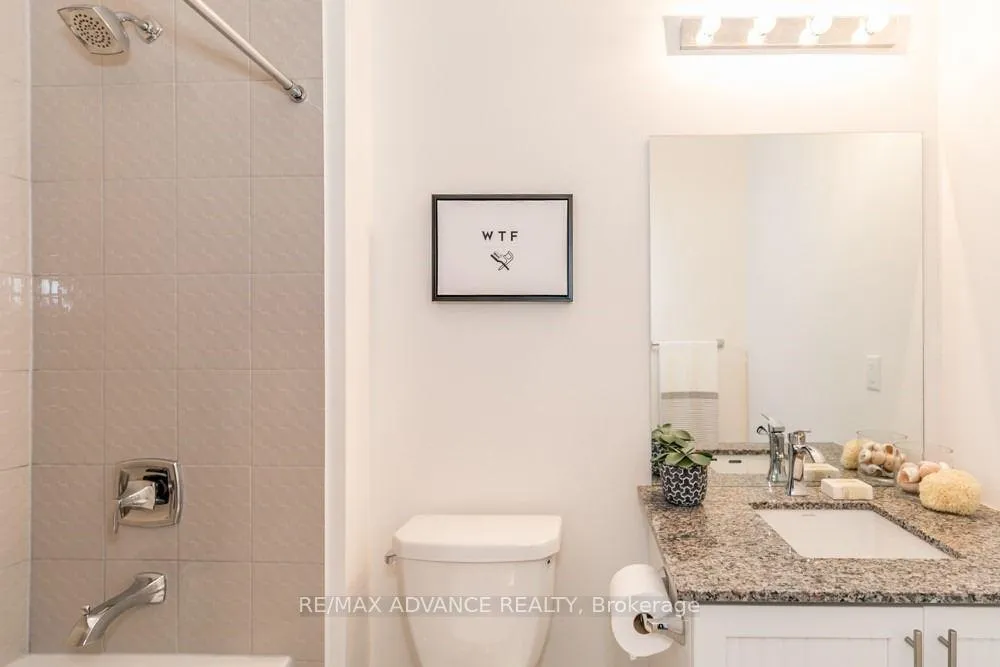 Photo 25 of 12 Cambray Road, Vaughan, Patterson — HOMEH