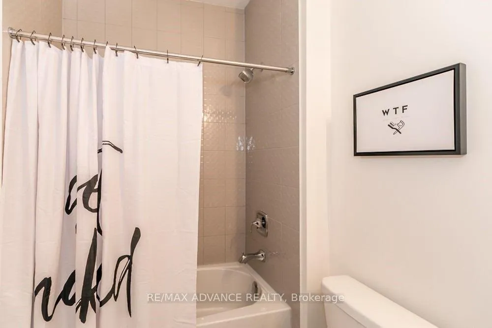 Photo 26 of 12 Cambray Road, Vaughan, Patterson — HOMEH