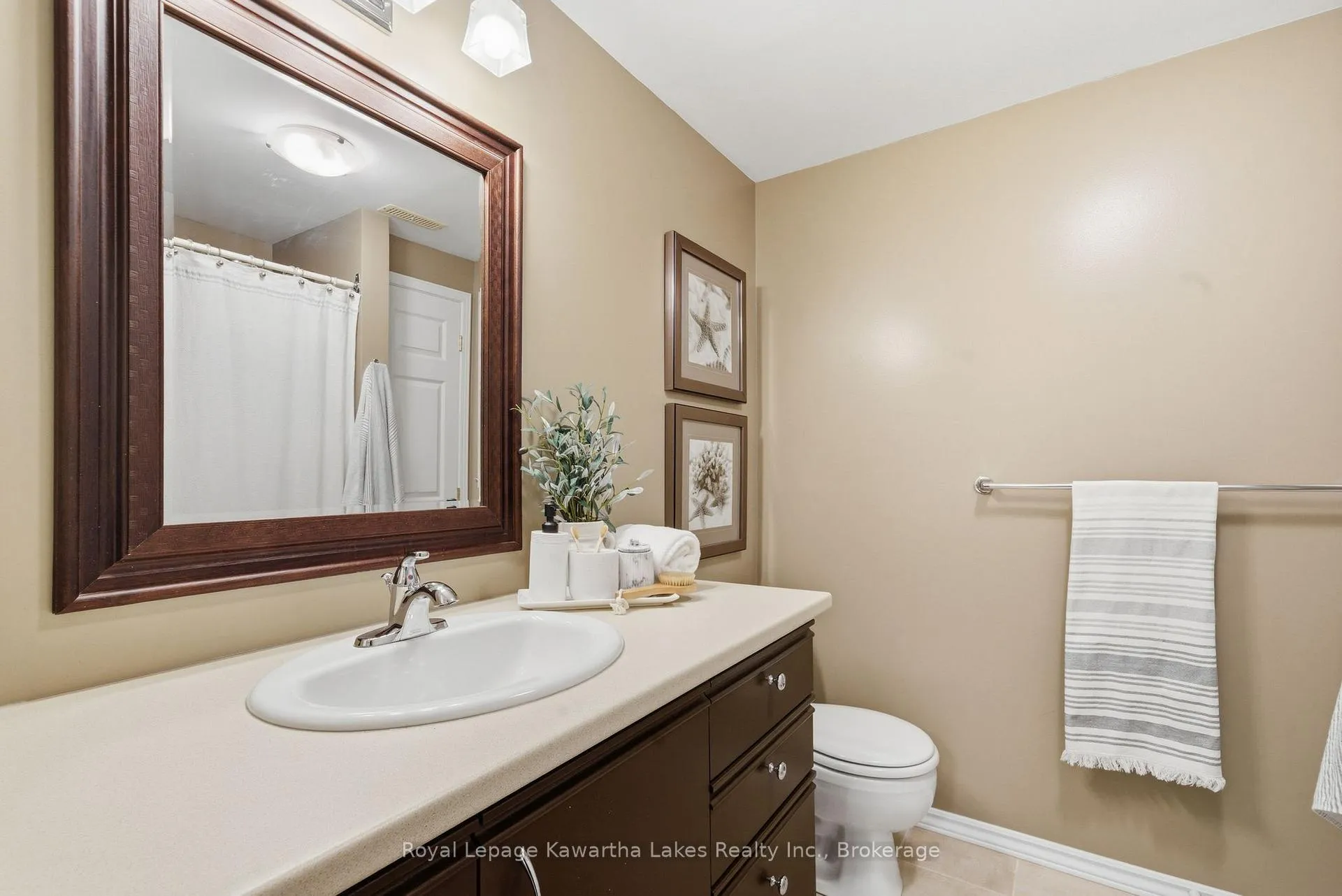 Photo 25 of 39 Cedartree Lane, Kawartha Lakes, Bobcaygeon — HOMEH
