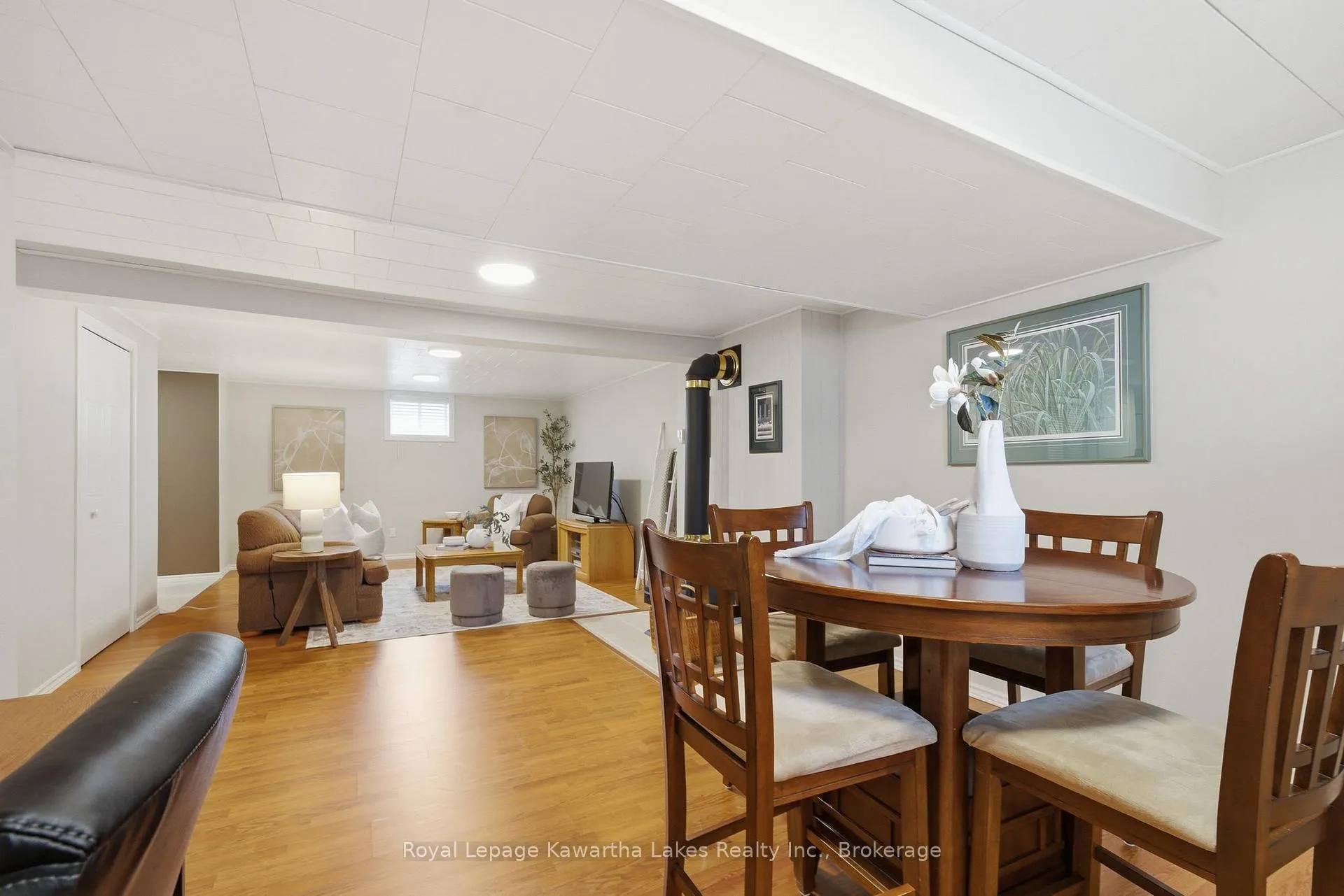 Photo 30 of 39 Cedartree Lane, Kawartha Lakes, Bobcaygeon — HOMEH